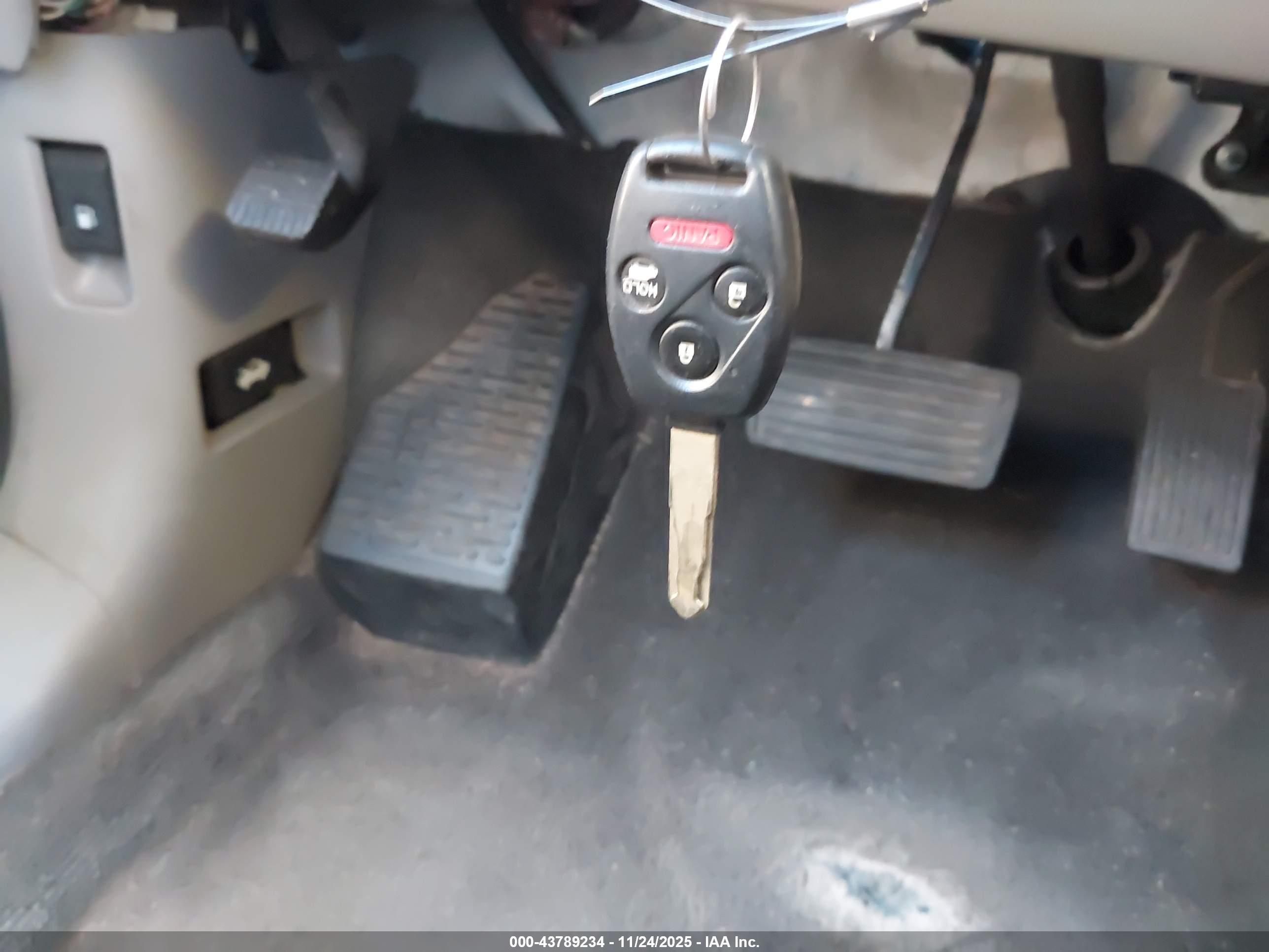 HONDA PILOT image 11