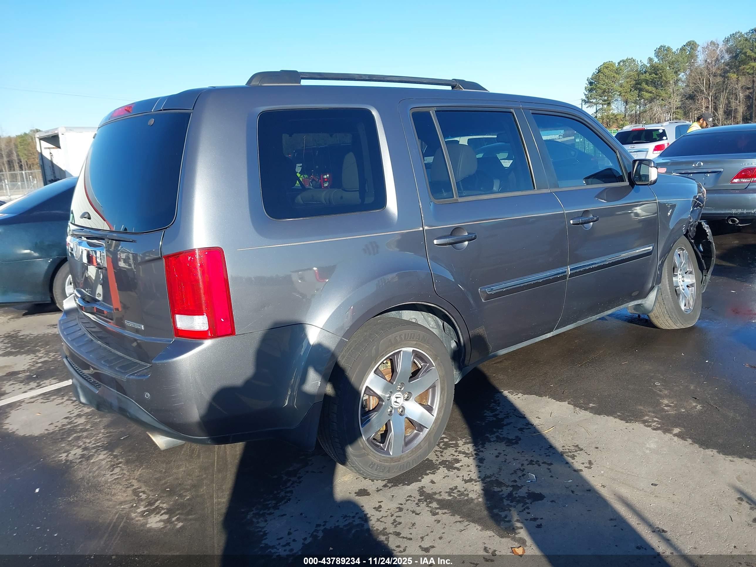 HONDA PILOT image 4