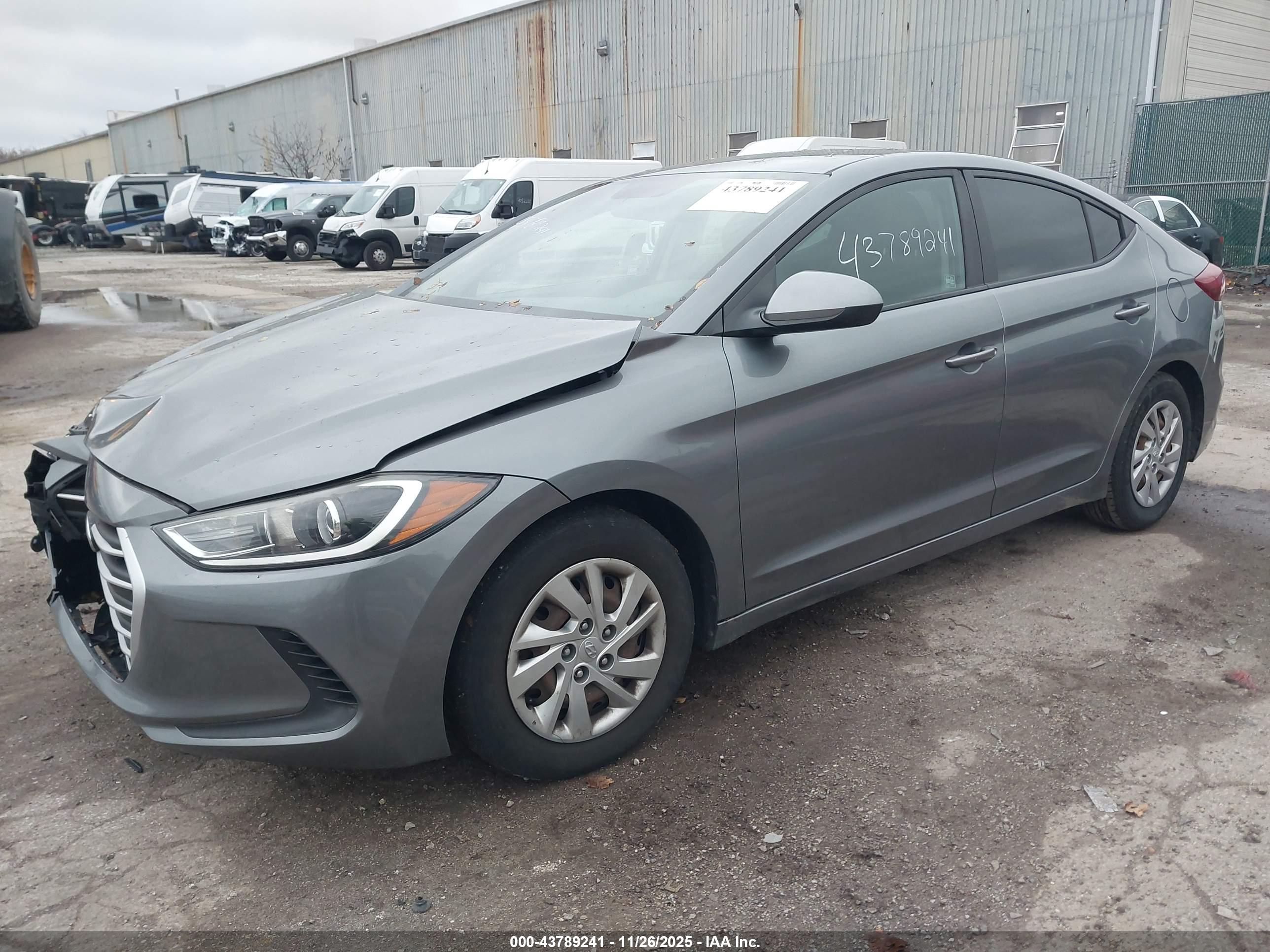 HYUNDAI ELANTRA image 2