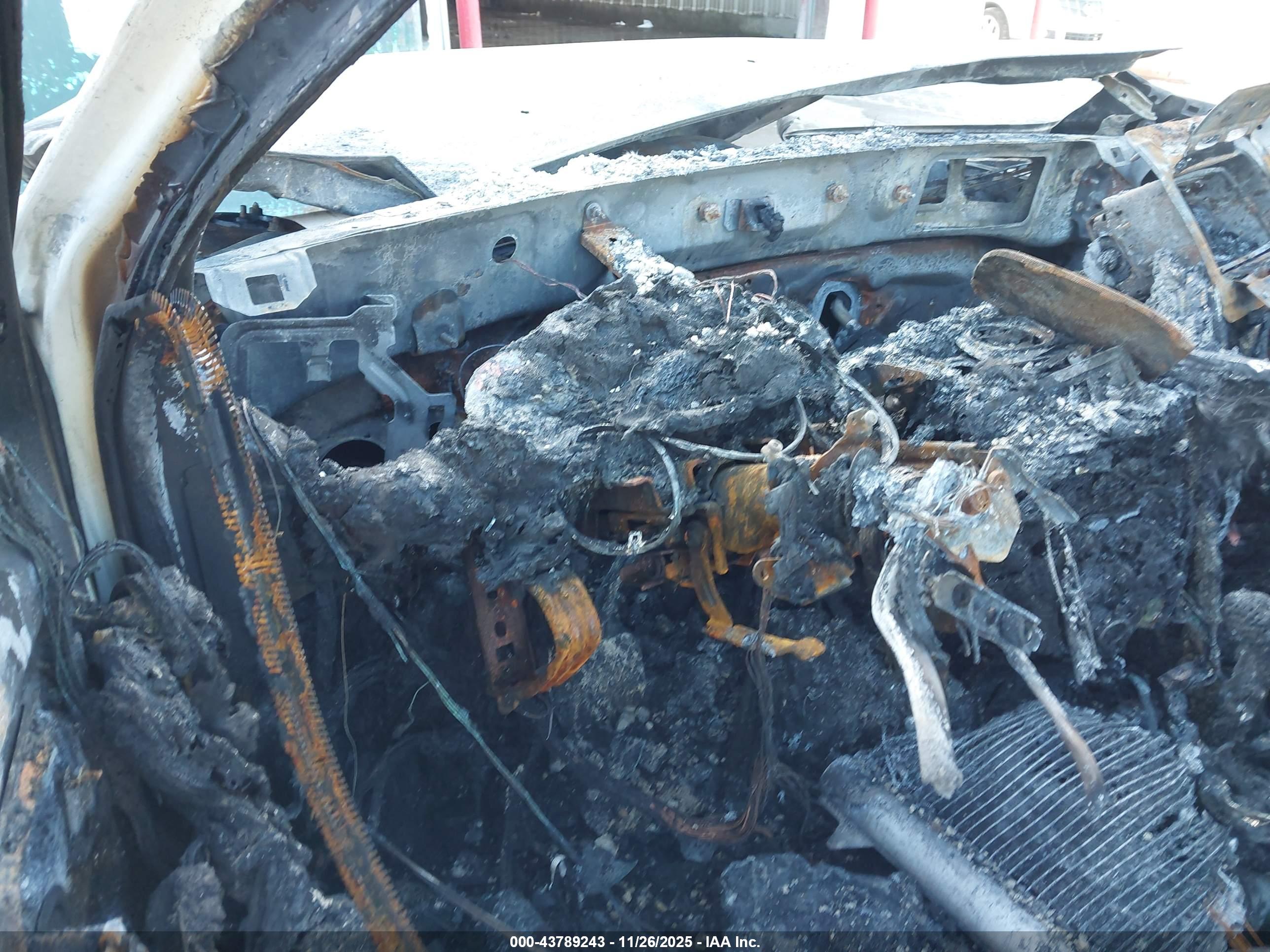 LINCOLN MKZ image 7