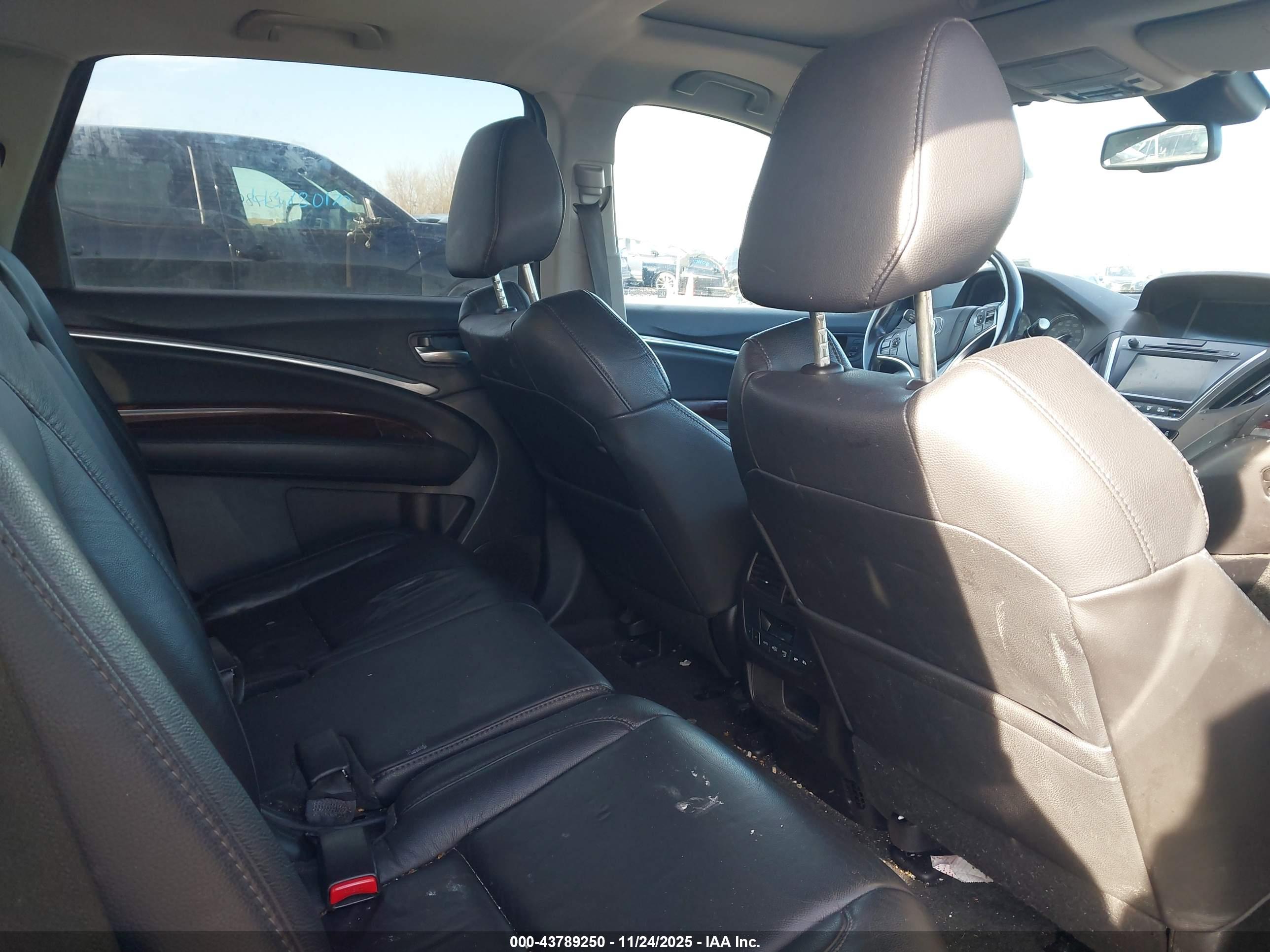 ACURA MDX image 8