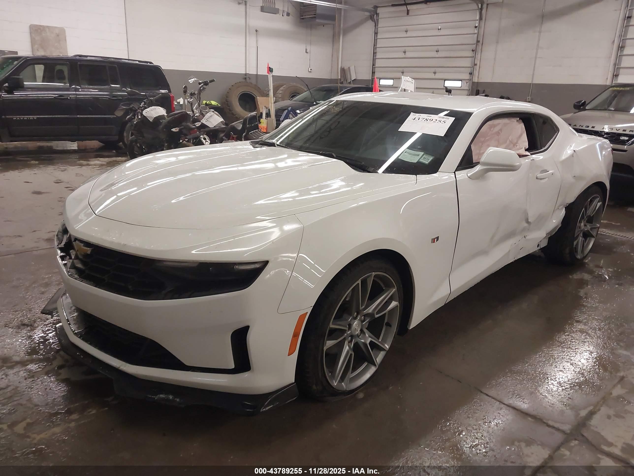 CHEVROLET CAMARO image 2