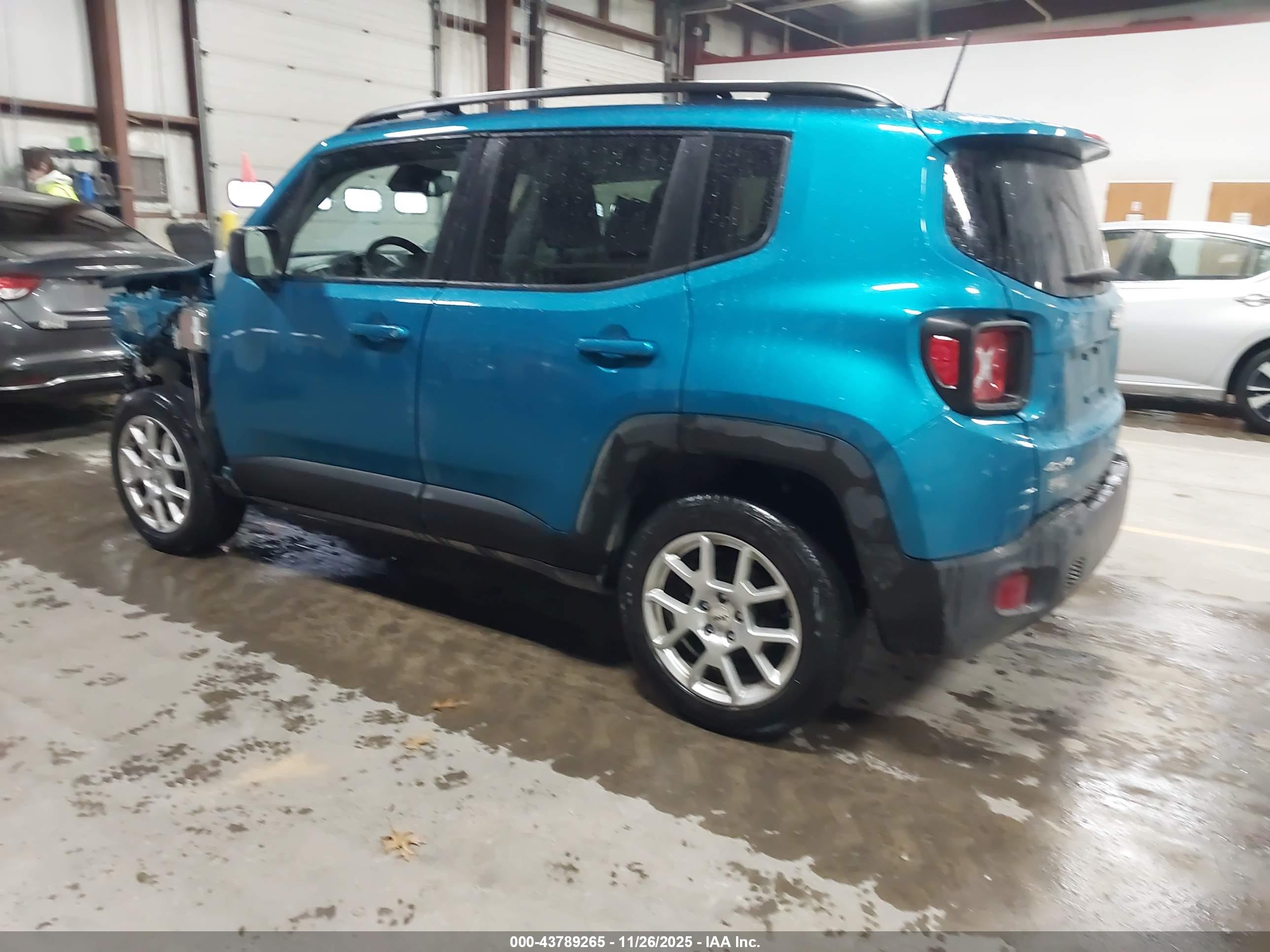 JEEP RENEGADE image 3