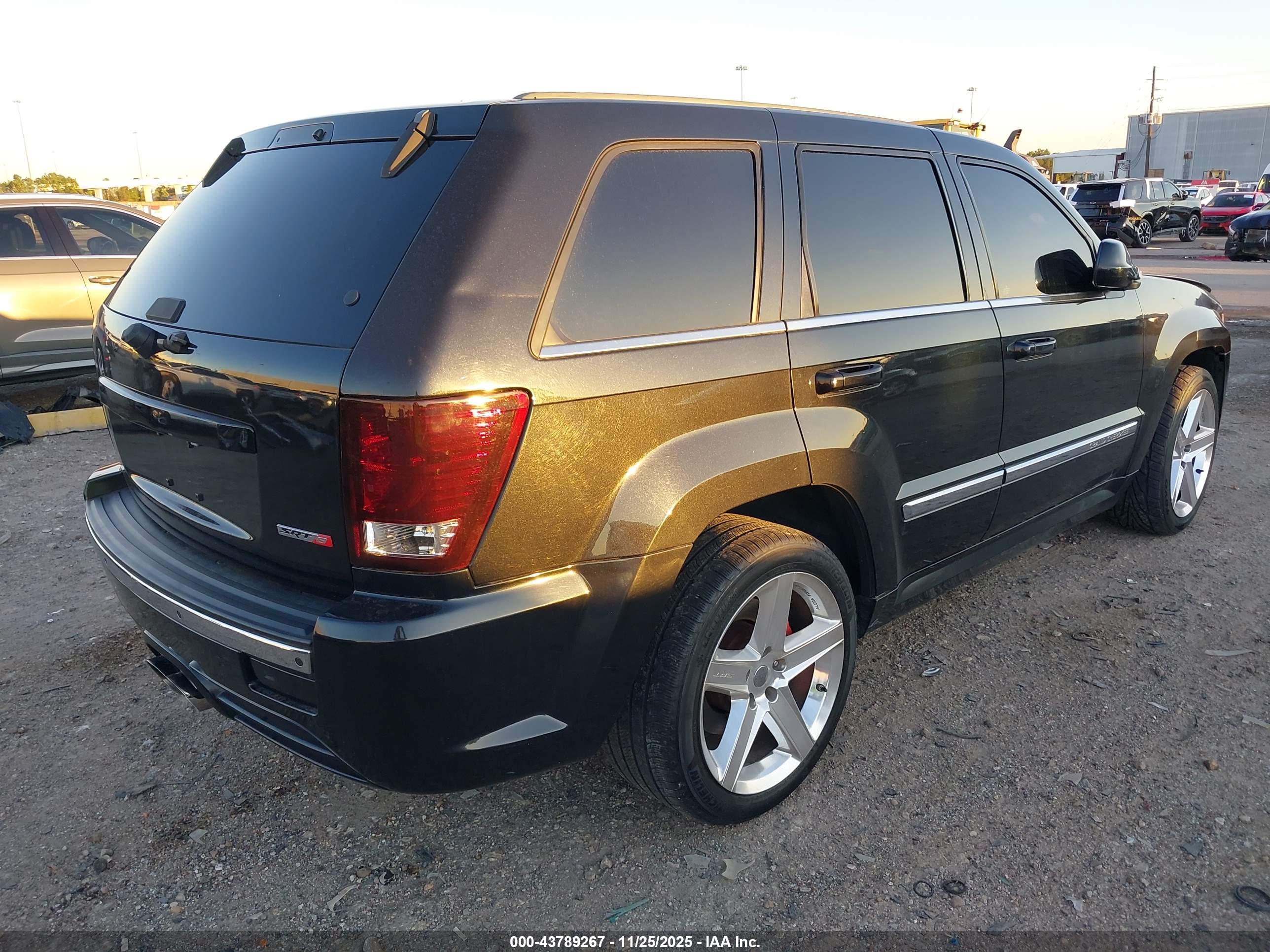 JEEP GRAND image 4