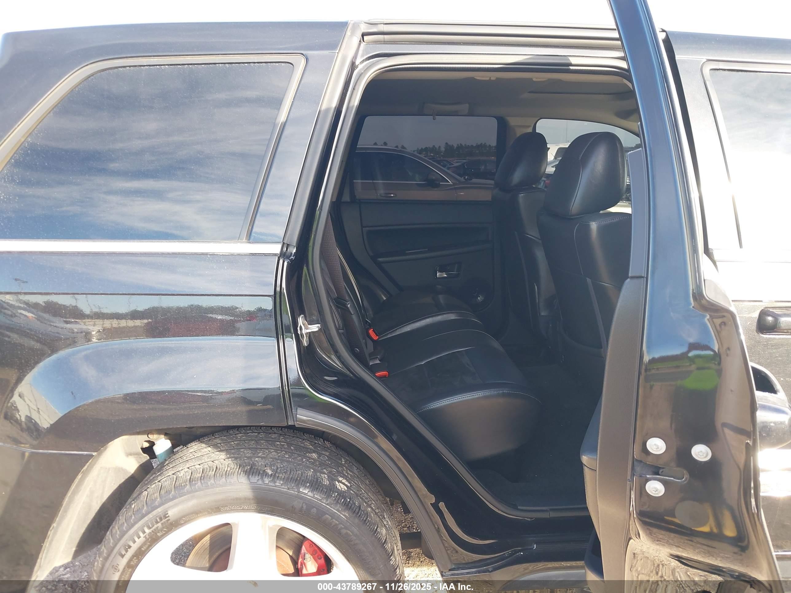 JEEP GRAND image 8