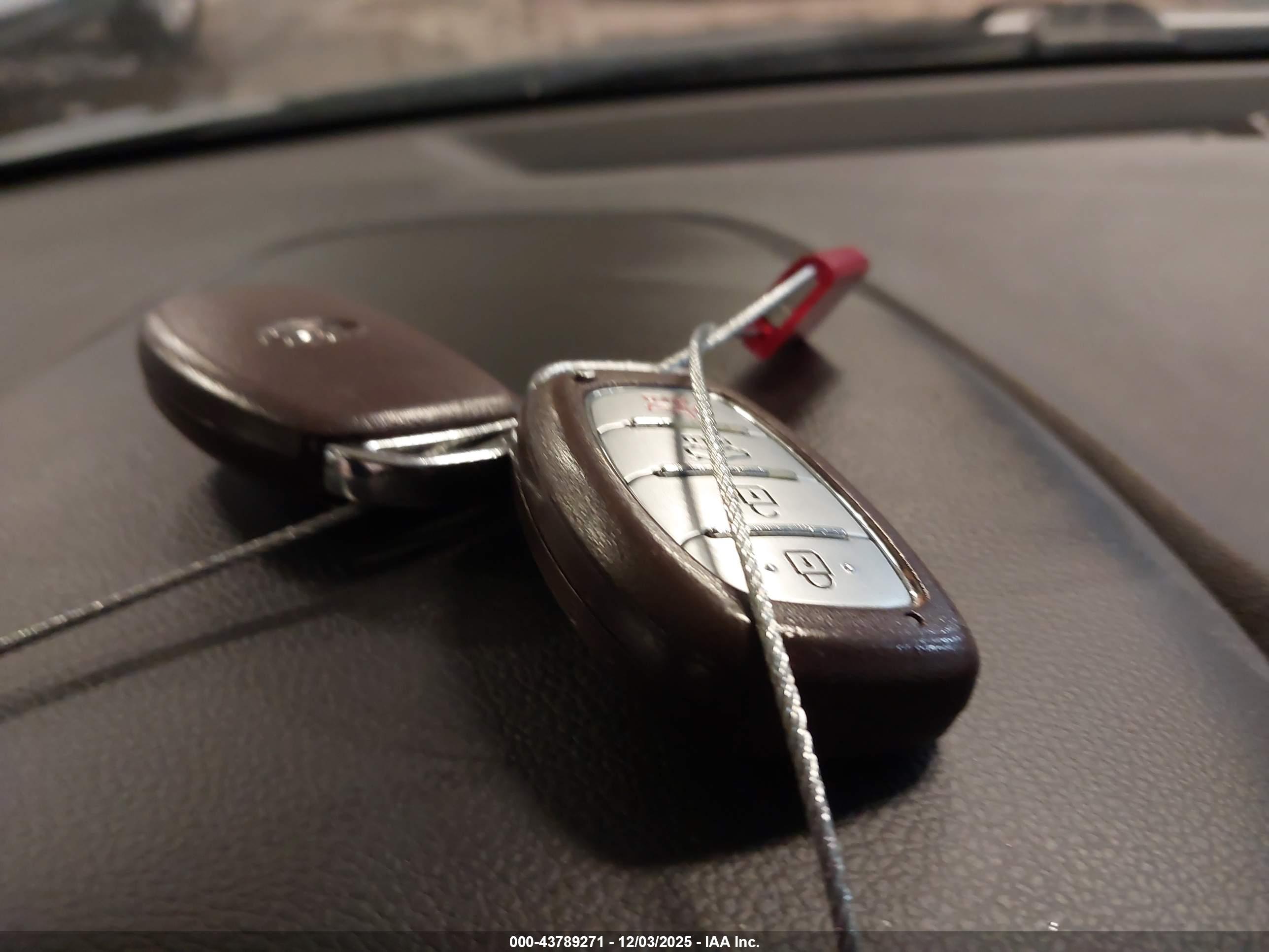 HYUNDAI ELANTRA image 11