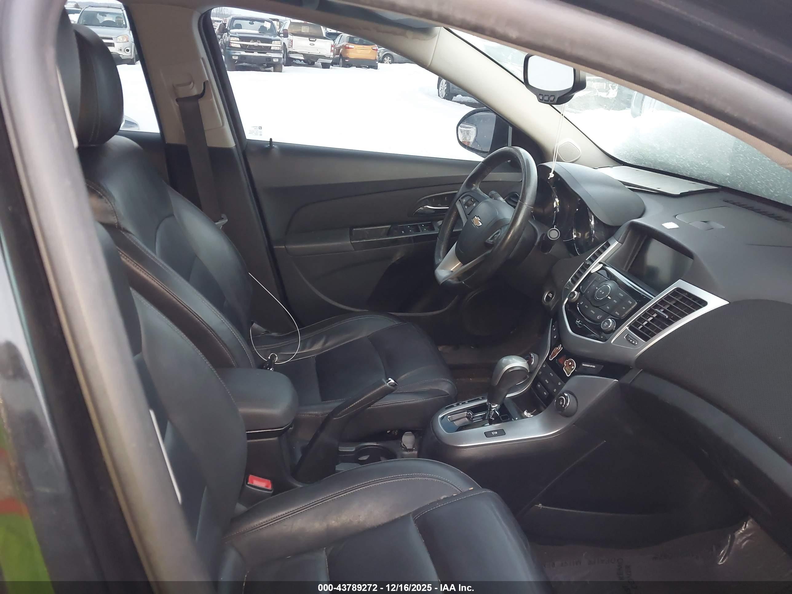 CHEVROLET CRUZE image 5