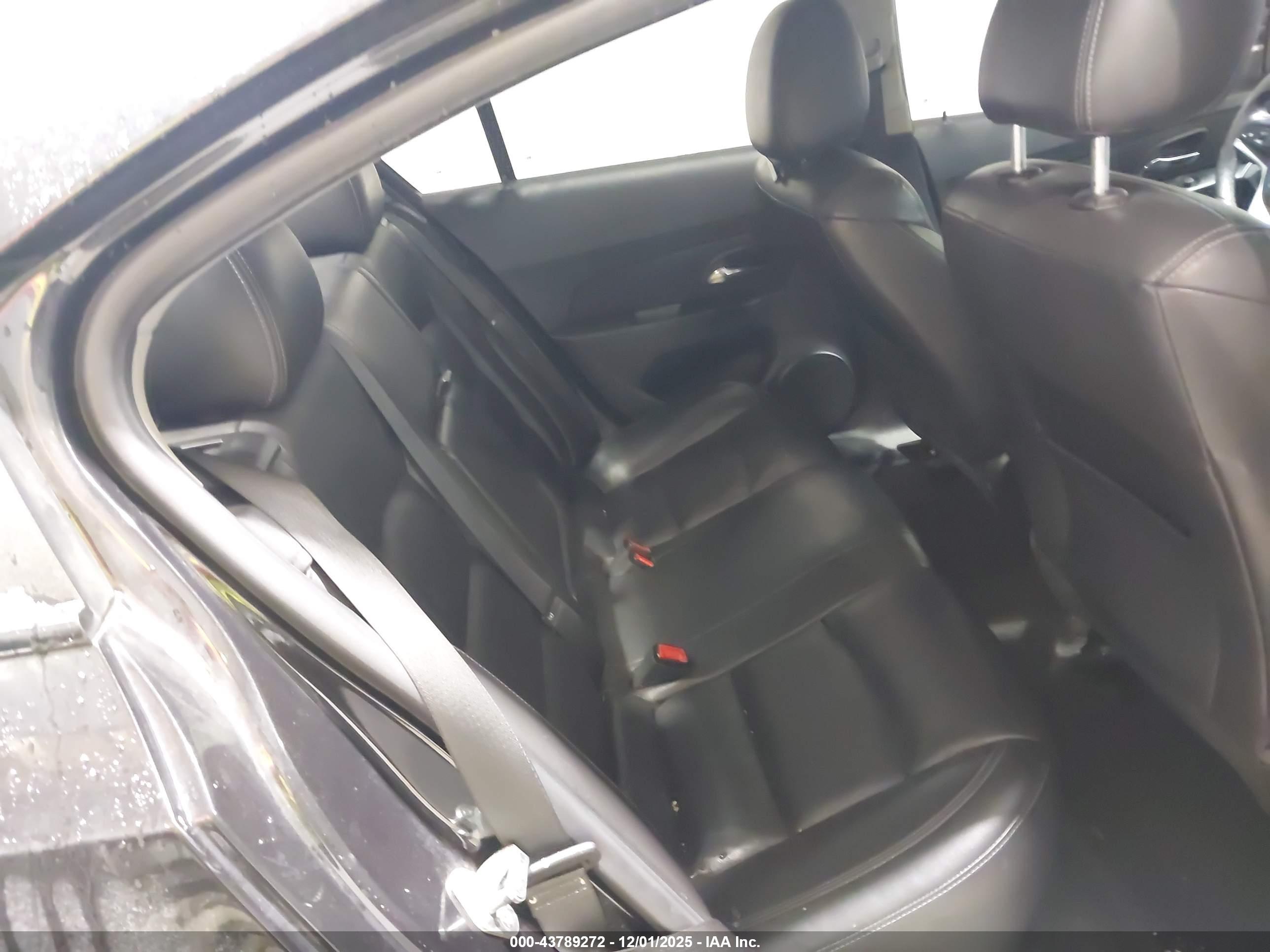 CHEVROLET CRUZE image 8