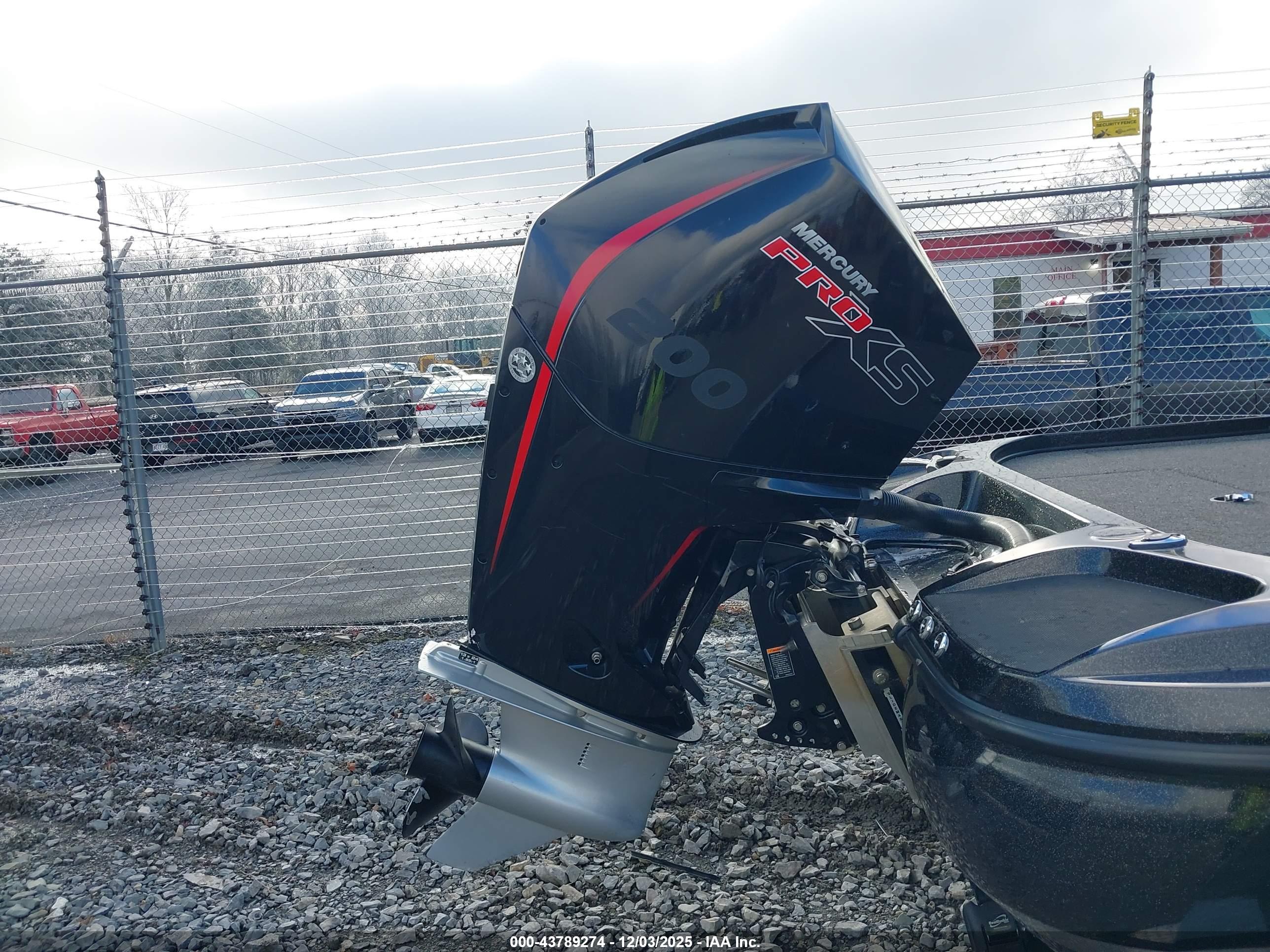 TRACKER NITRO image 10