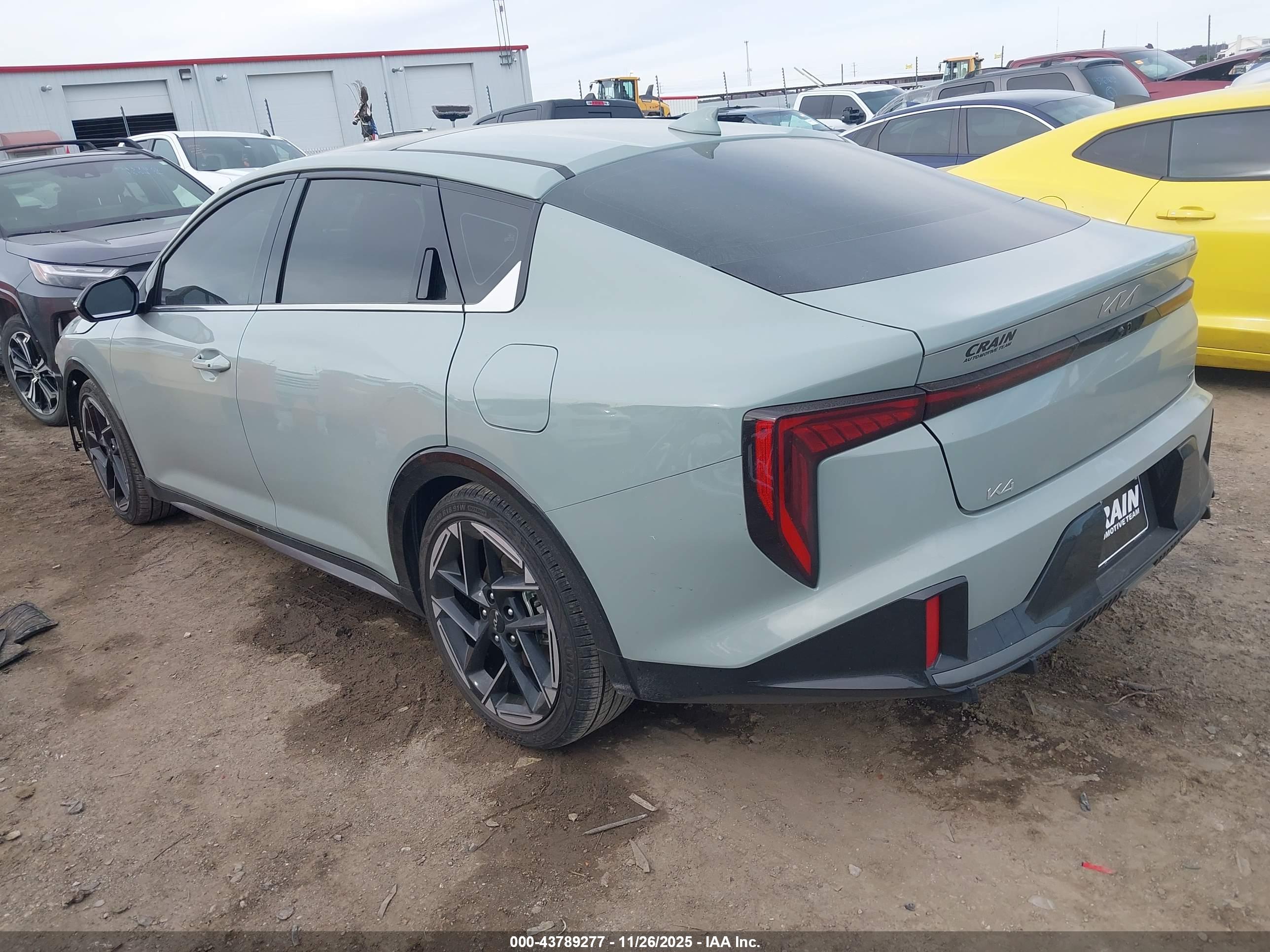 KIA K4 image 3