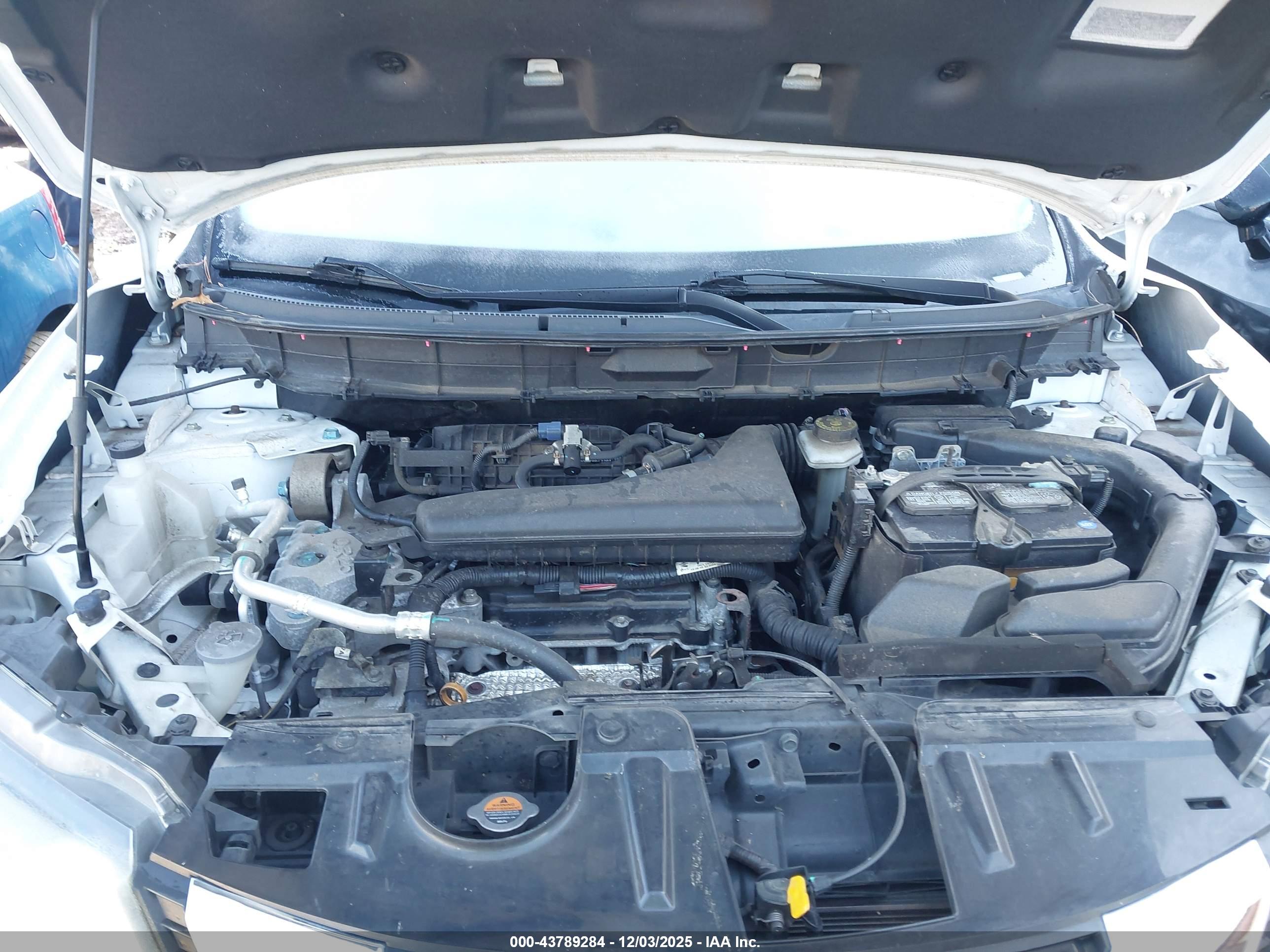 NISSAN ROGUE image 10