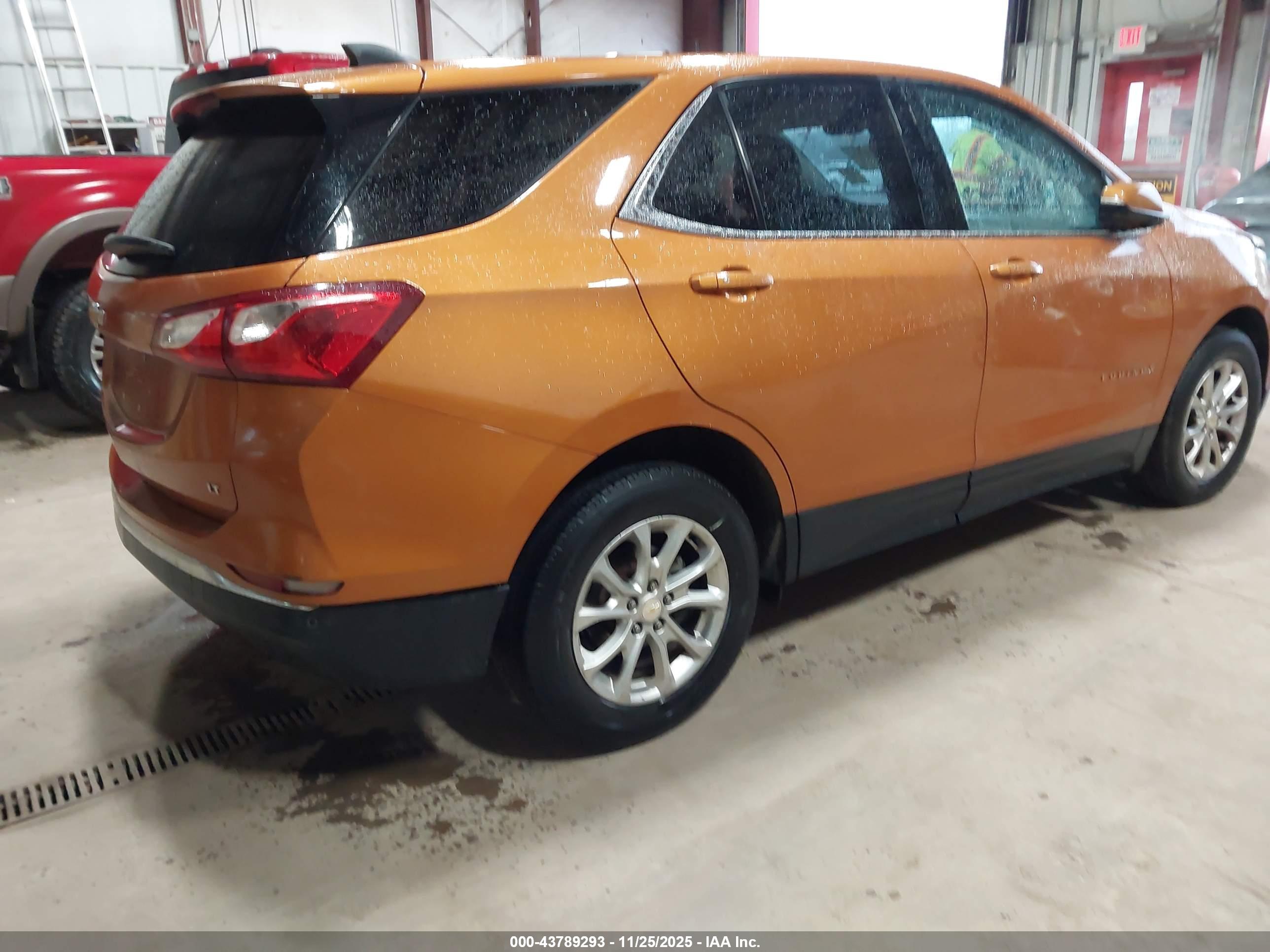 CHEVROLET EQUINOX image 4
