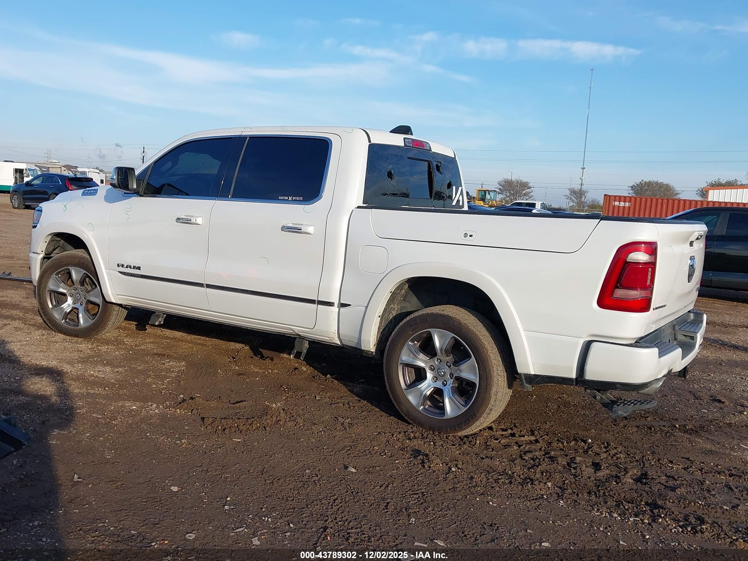 RAM 1500 image 3