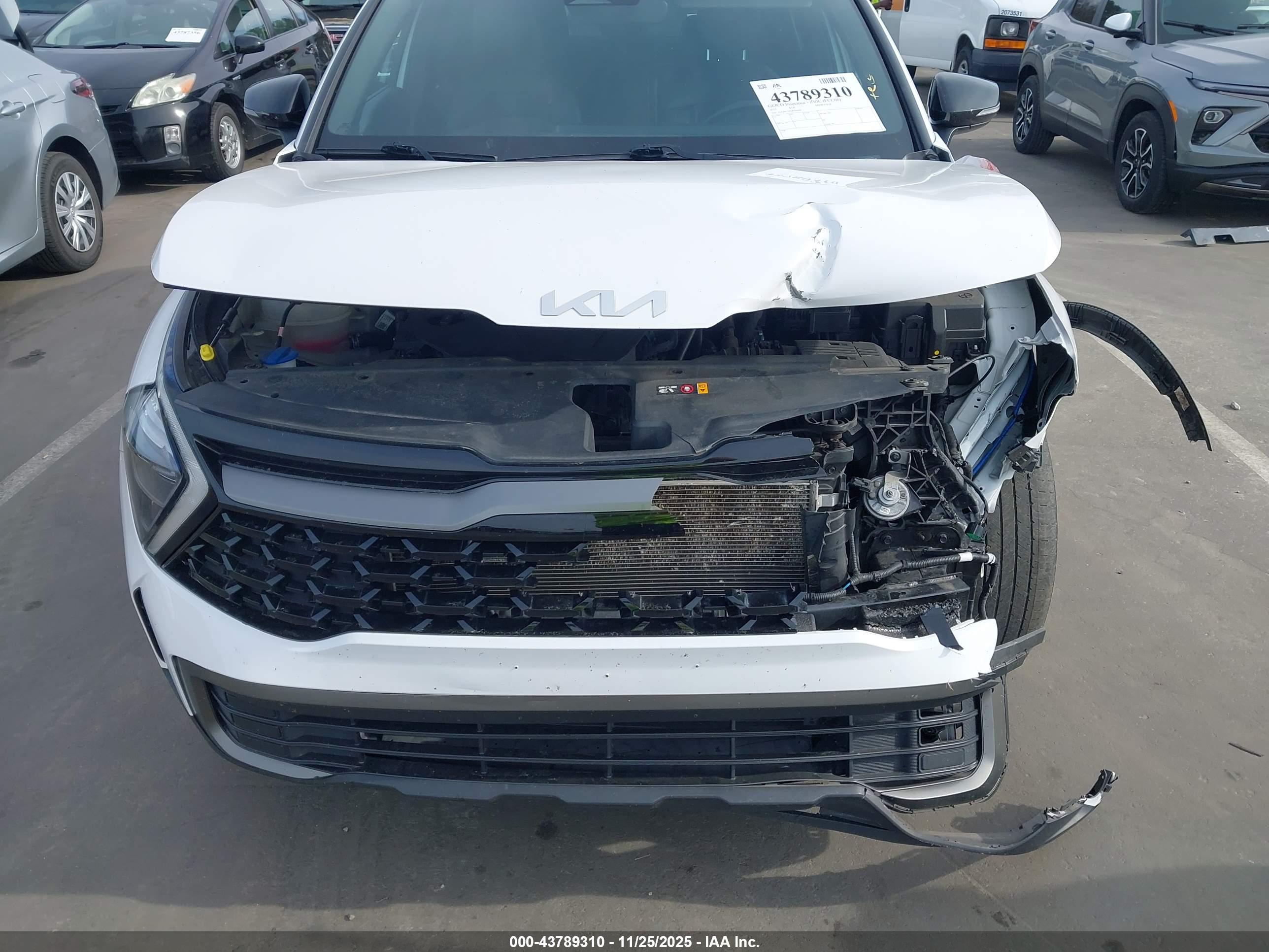 KIA SPORTAGE image 6