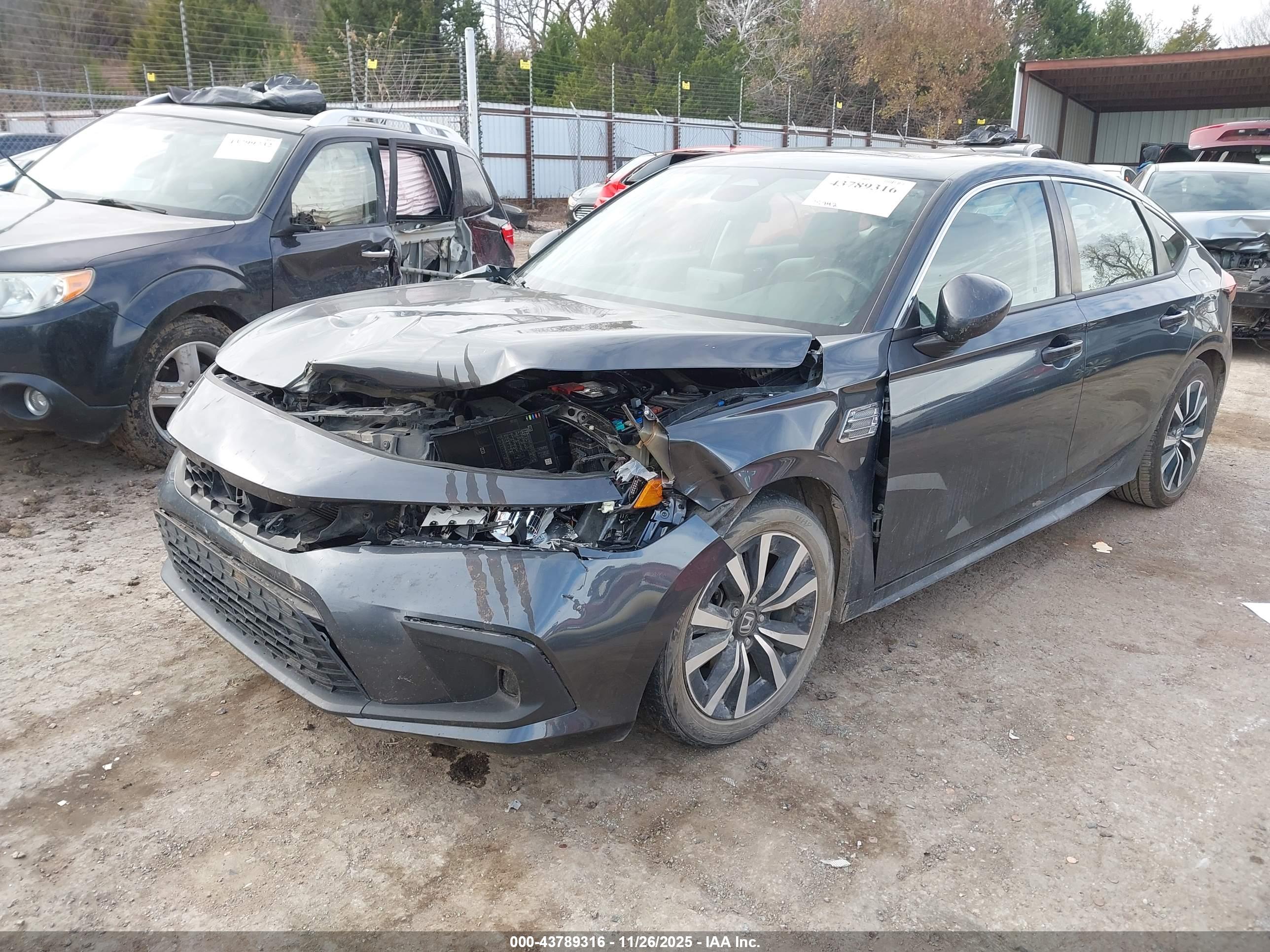 HONDA CIVIC image 2