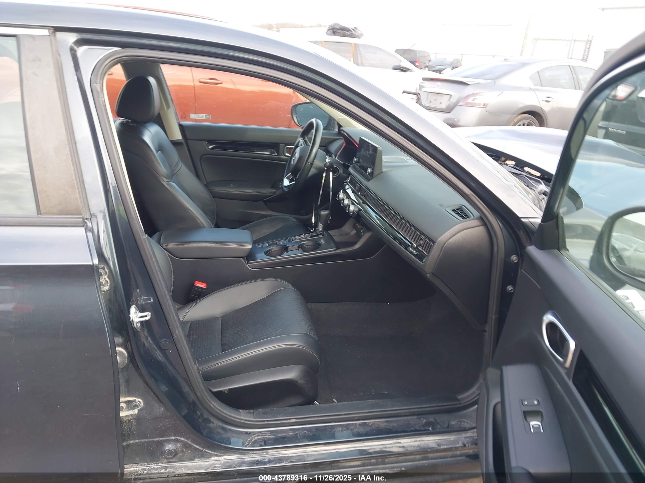 HONDA CIVIC image 5