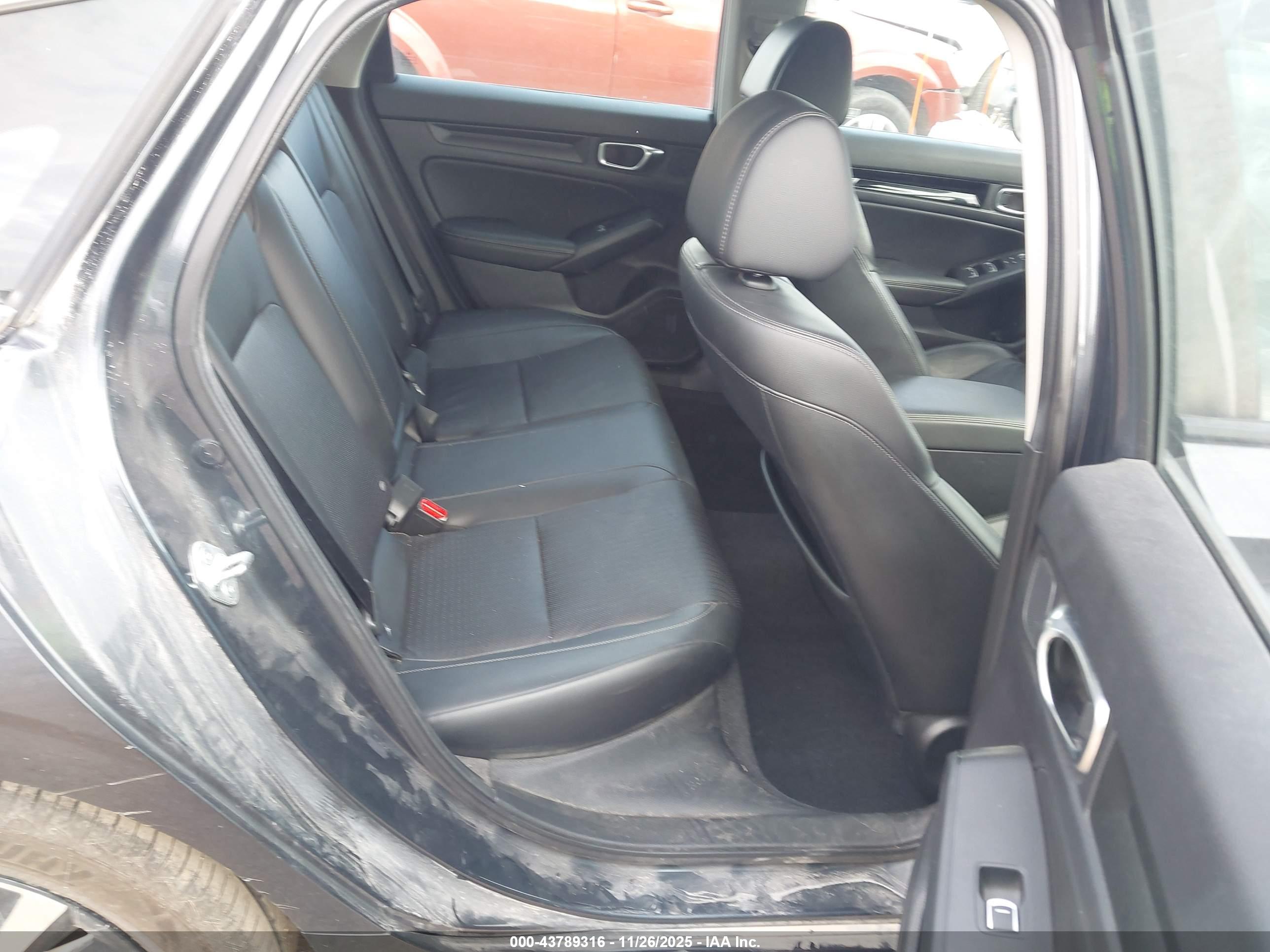 HONDA CIVIC image 8