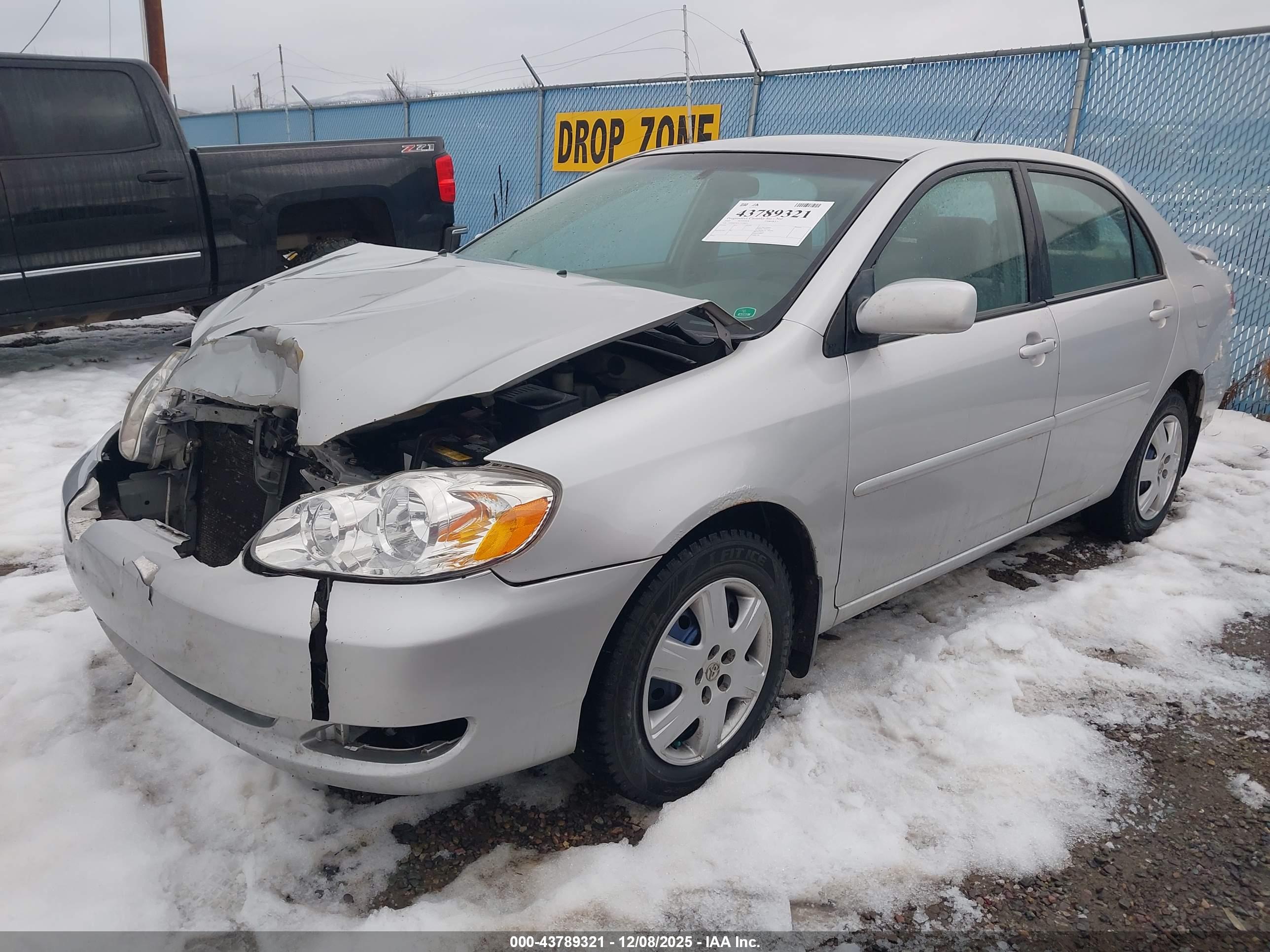 TOYOTA COROLLA image 2