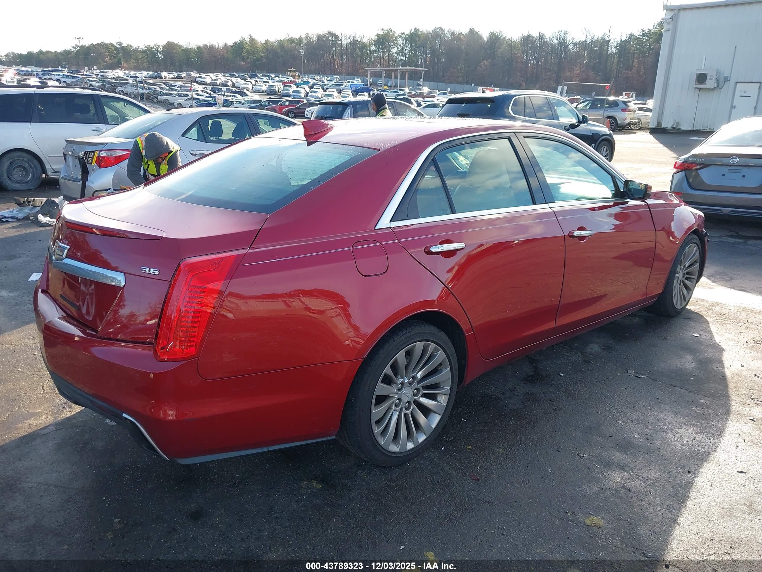 CADILLAC CTS image 4