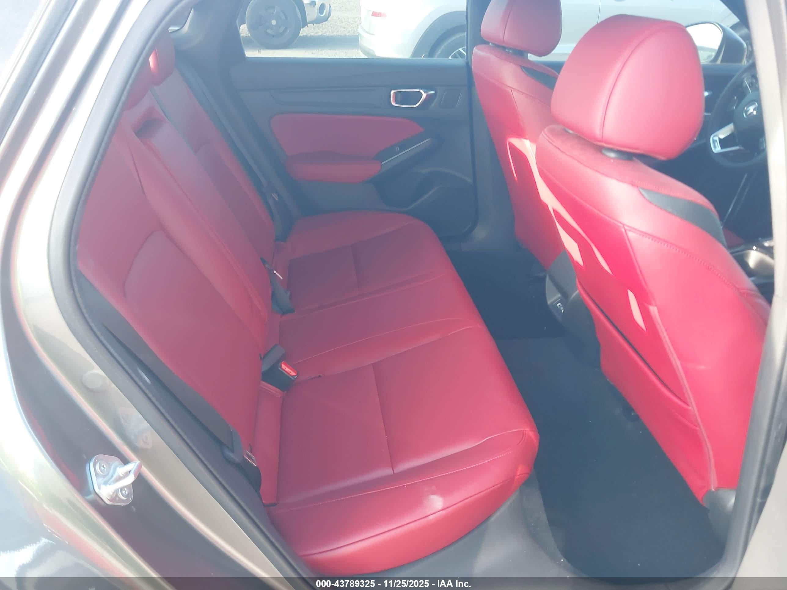 ACURA INTEGRA image 8