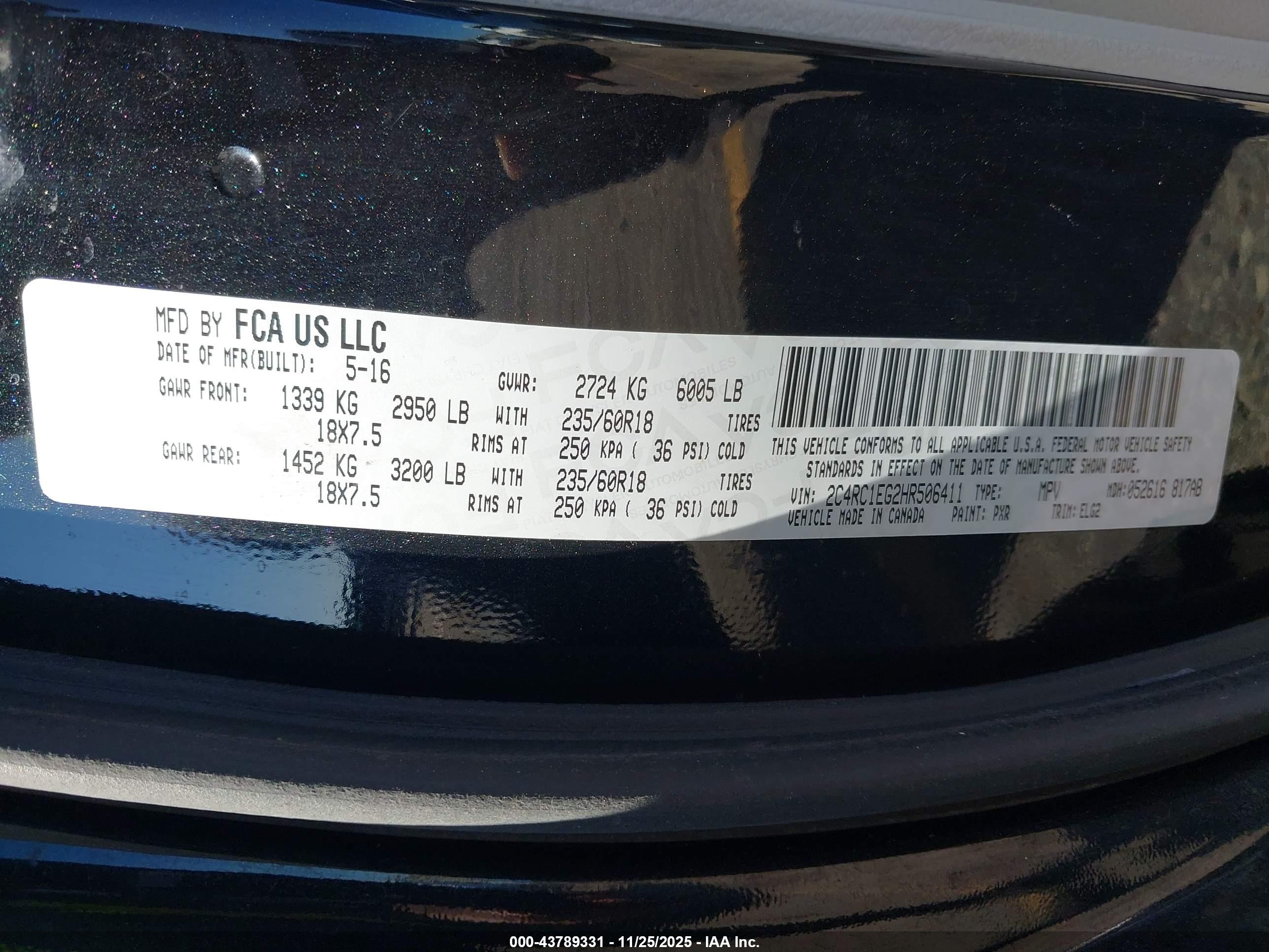 CHRYSLER PACIFICA image 9