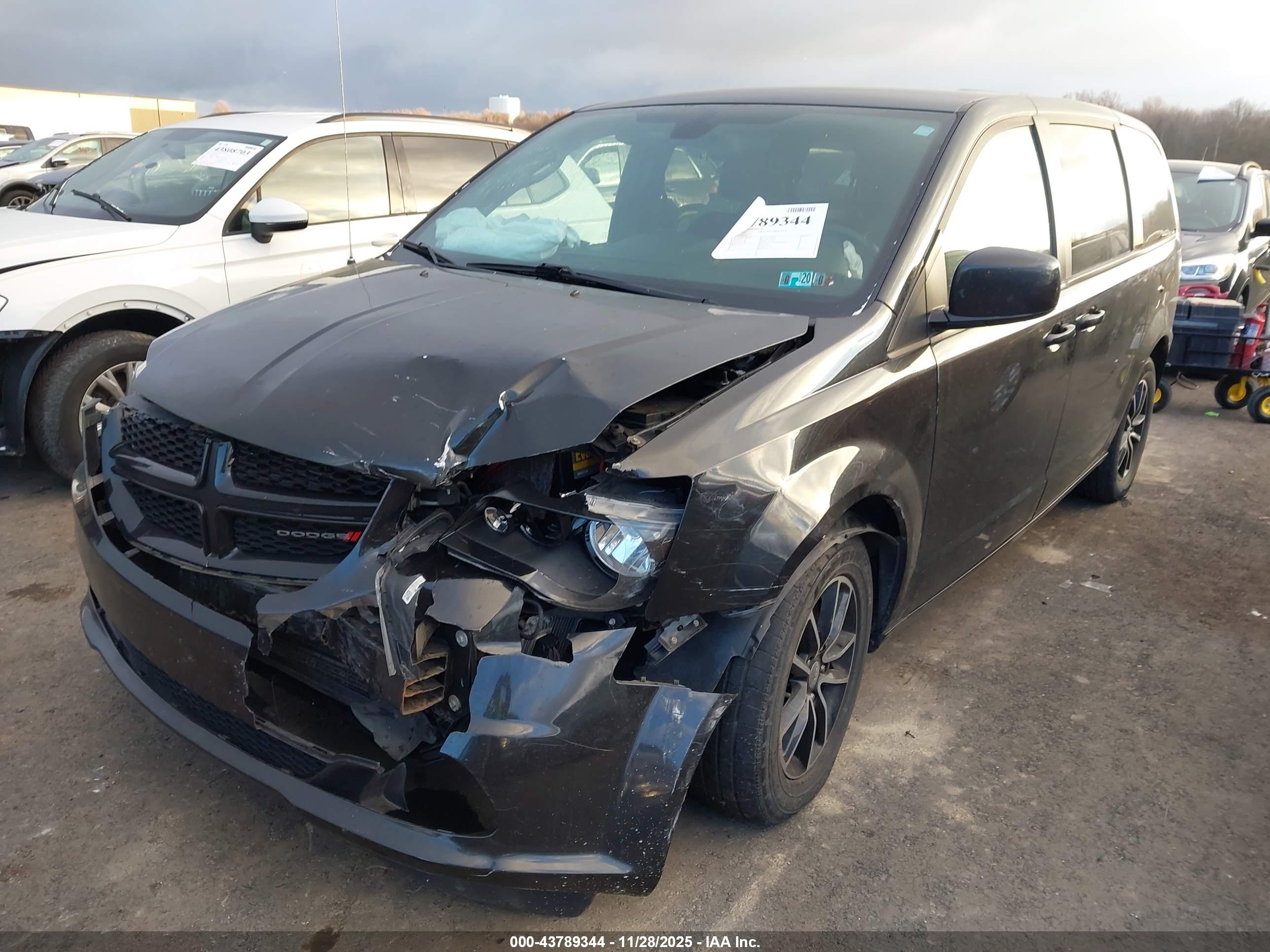 DODGE GRAND image 2