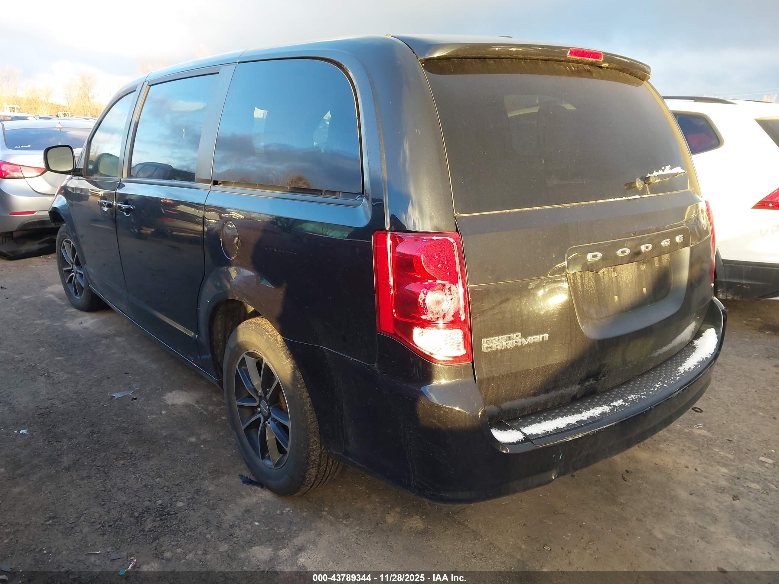 DODGE GRAND image 3