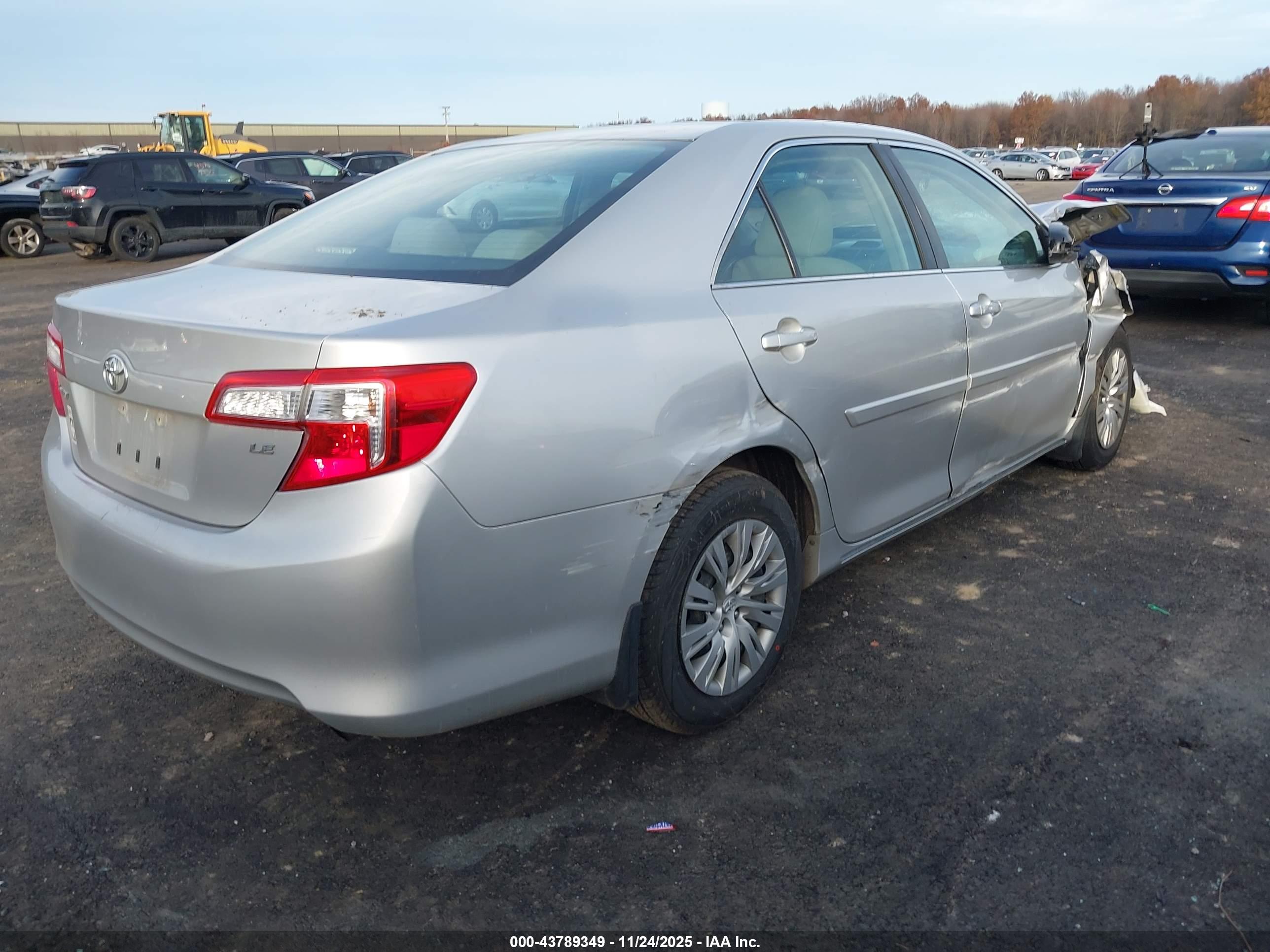 TOYOTA CAMRY image 4