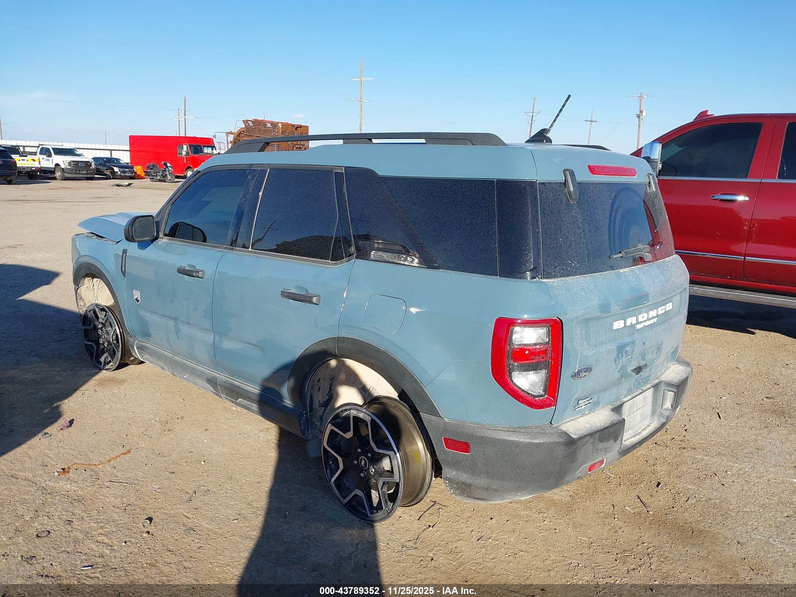 FORD BRONCO image 3