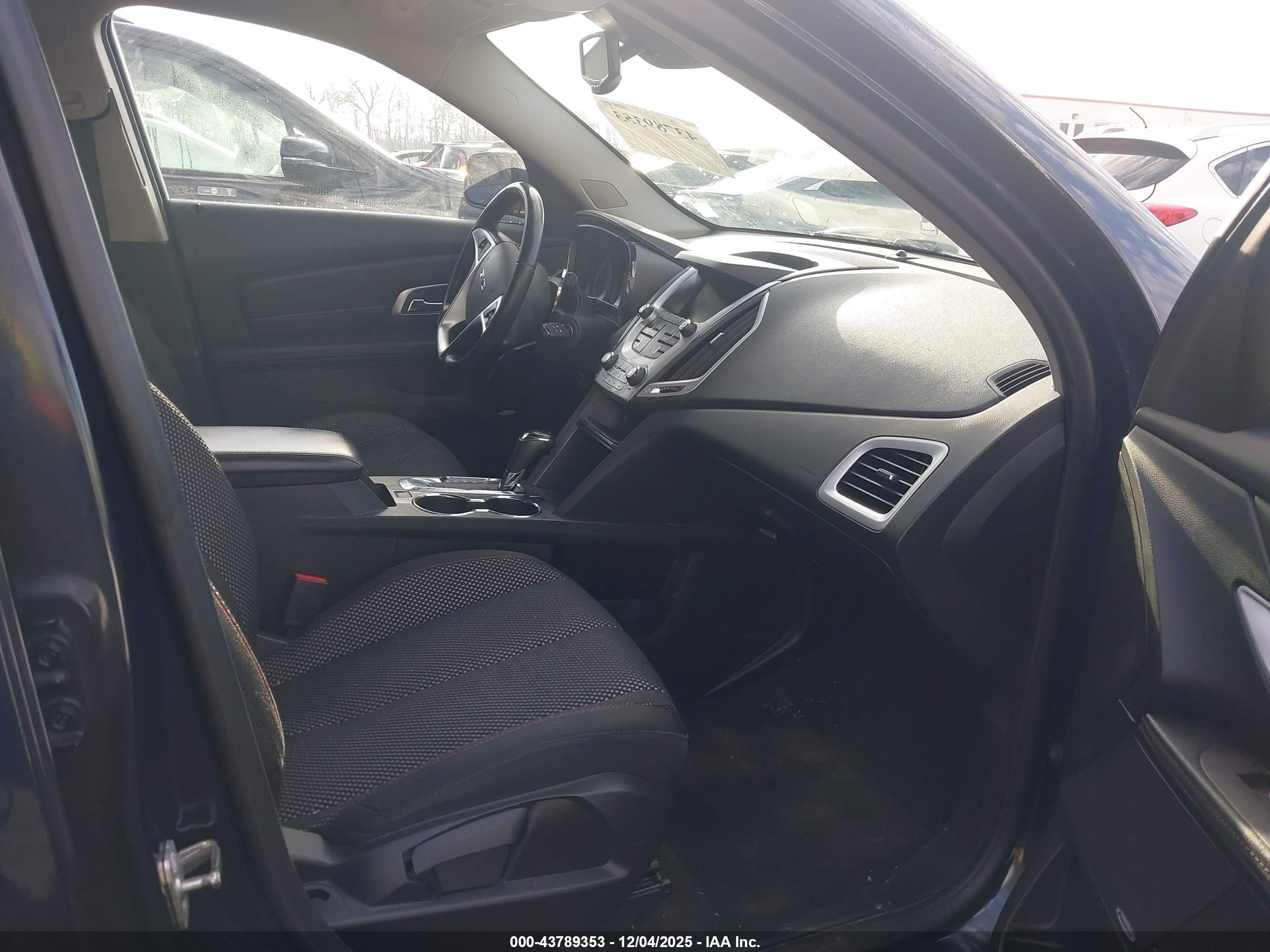 GMC TERRAIN image 5