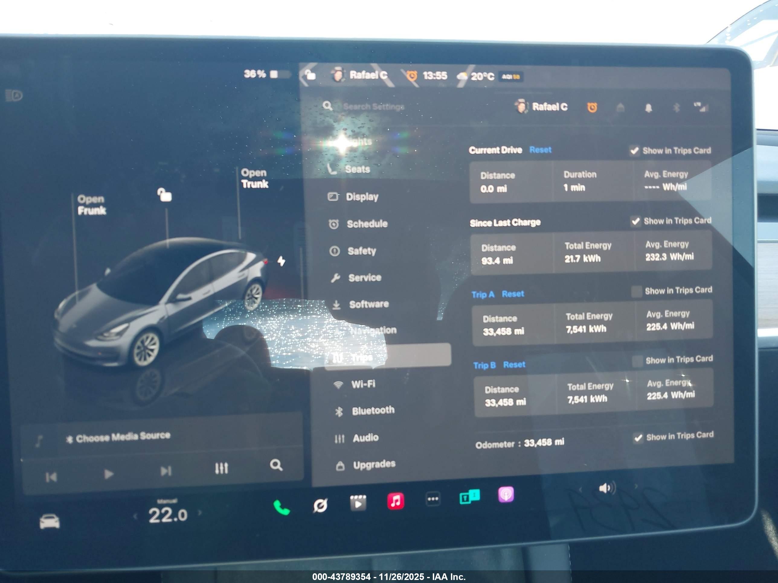 TESLA MODEL image 7