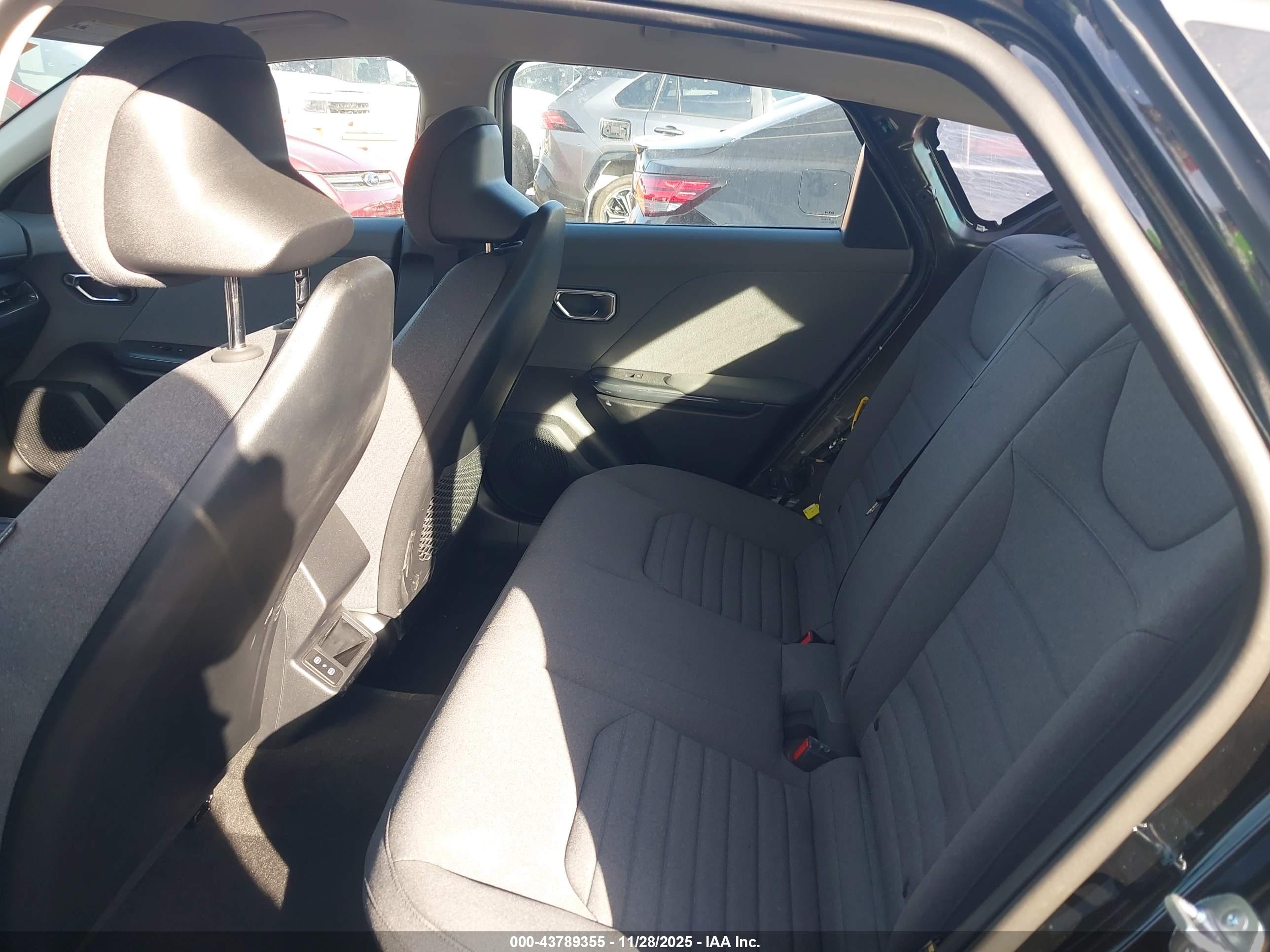 KIA K4 image 8