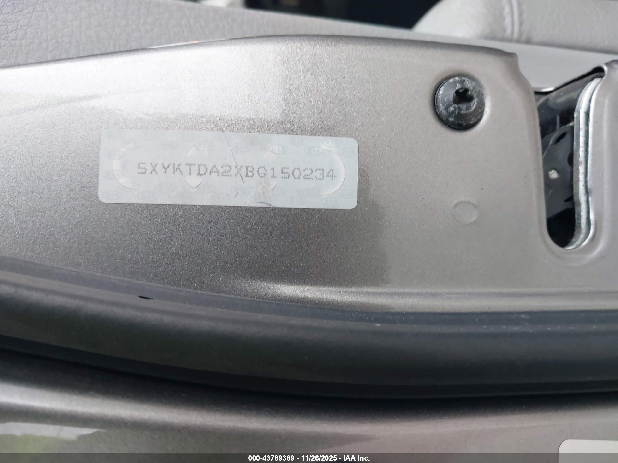 KIA SORENTO image 9
