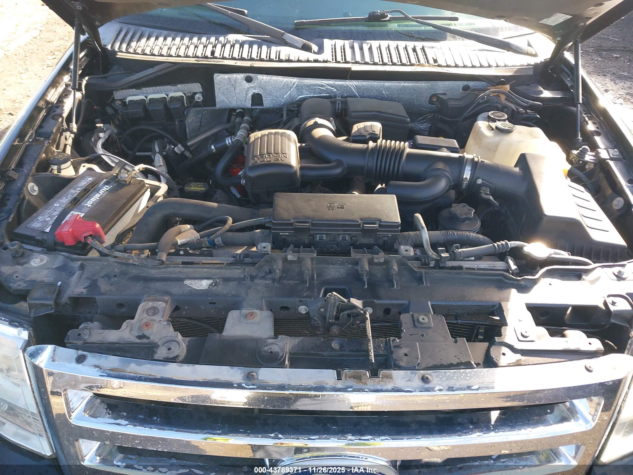 FORD EXPEDITION image 10