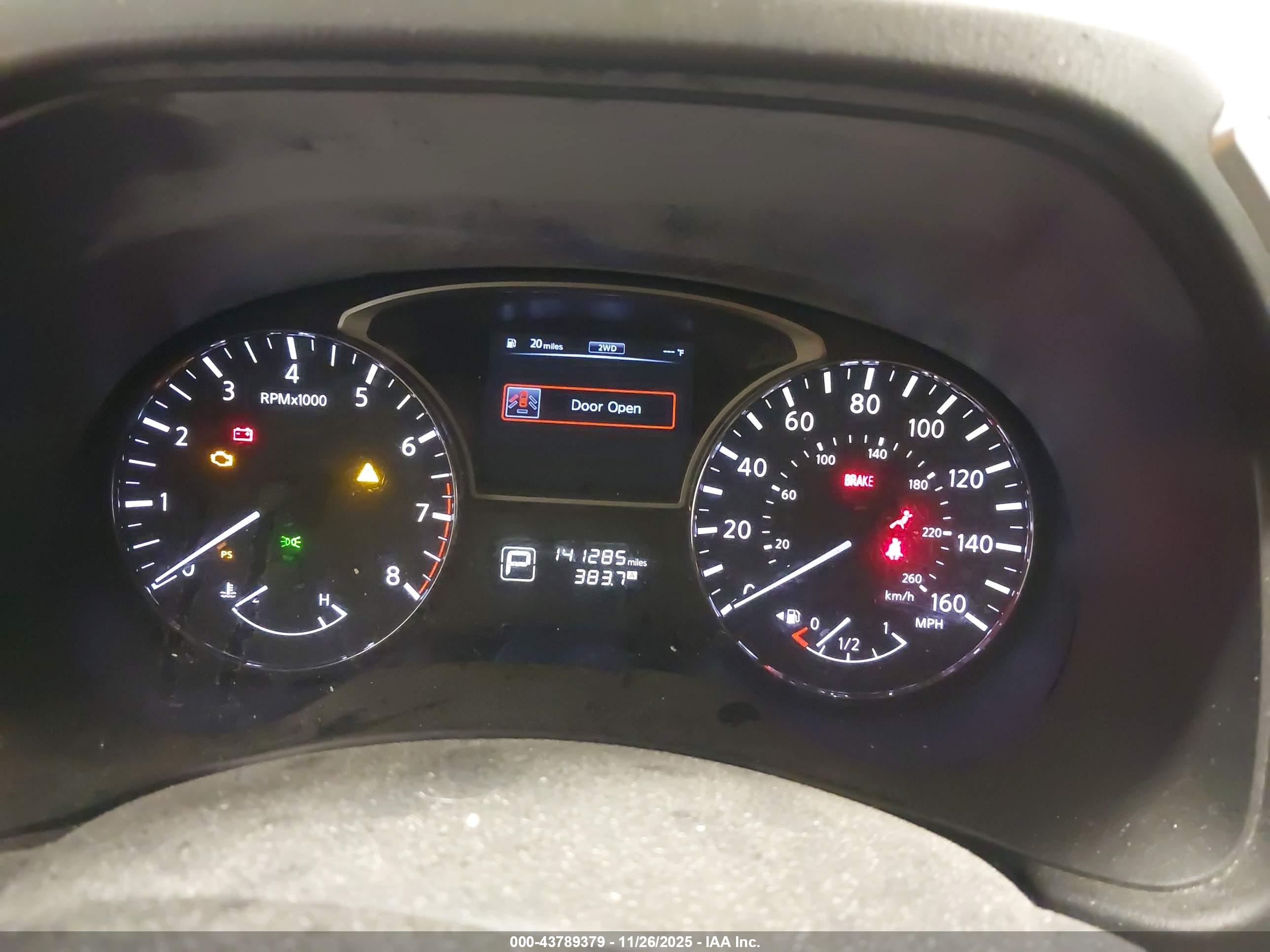 NISSAN PATHFINDER image 7