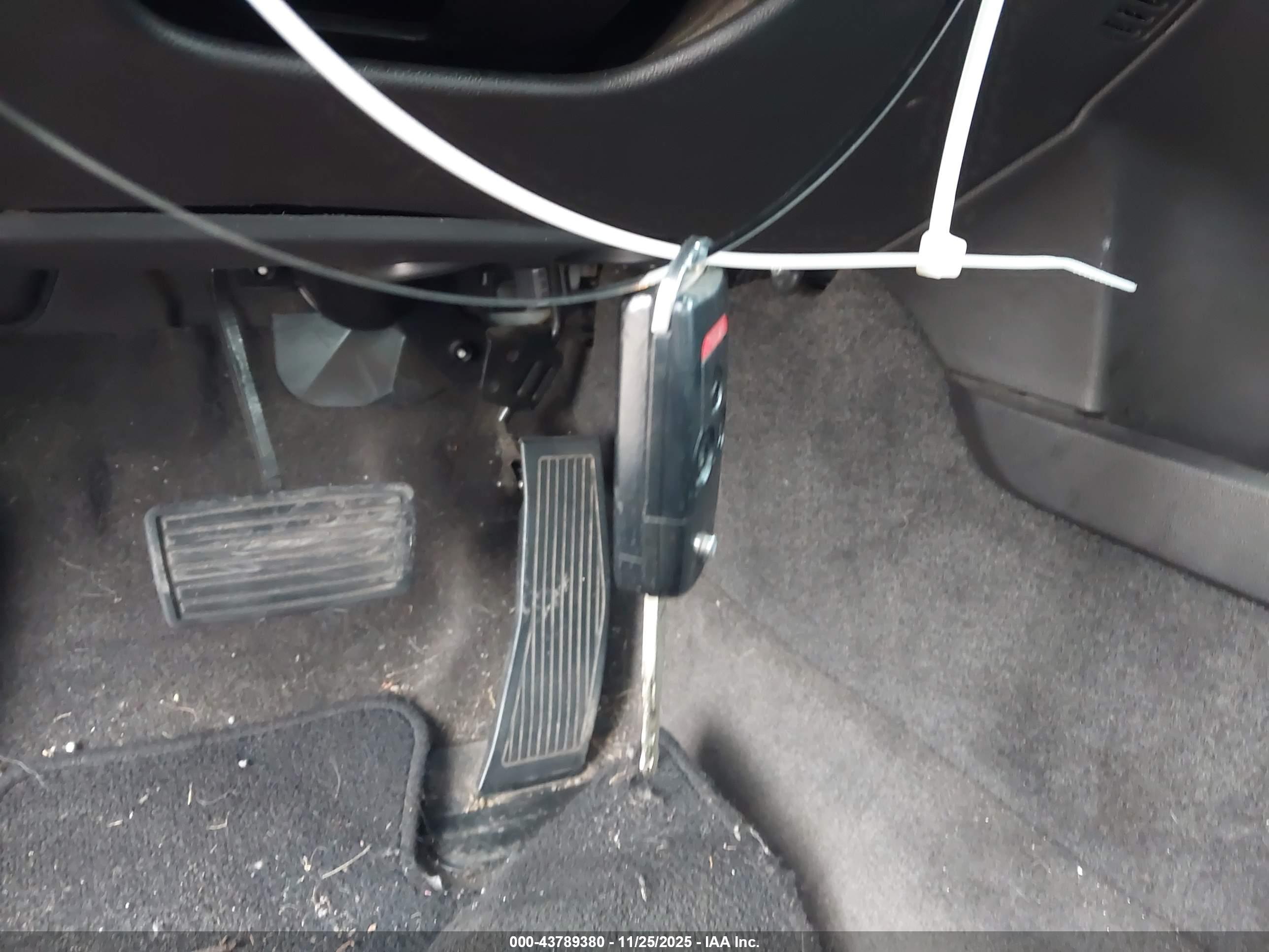 ACURA TL image 11