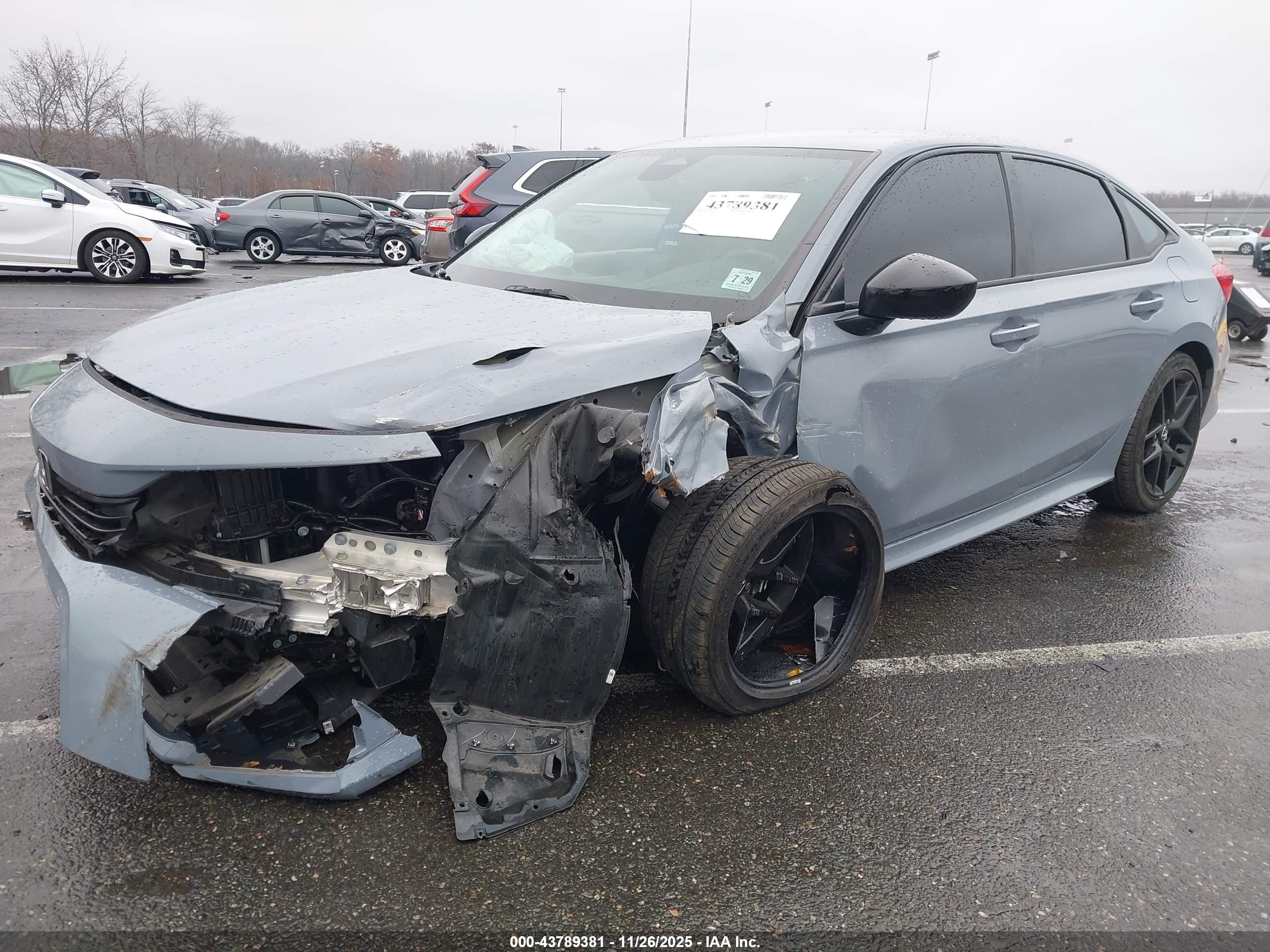 HONDA CIVIC image 2