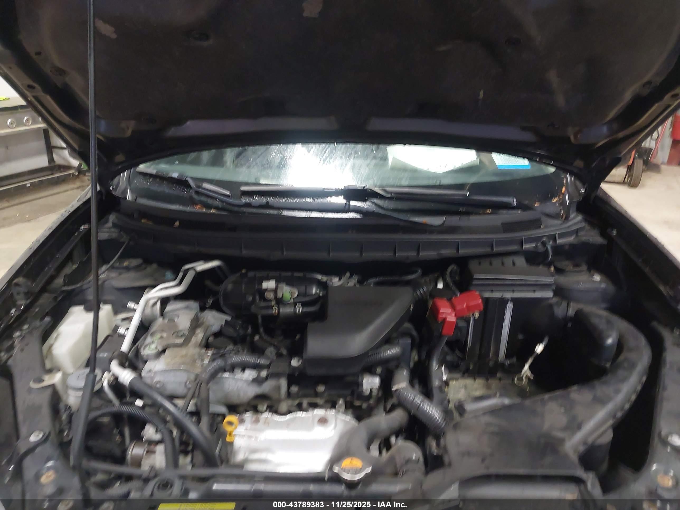 NISSAN ROGUE image 10