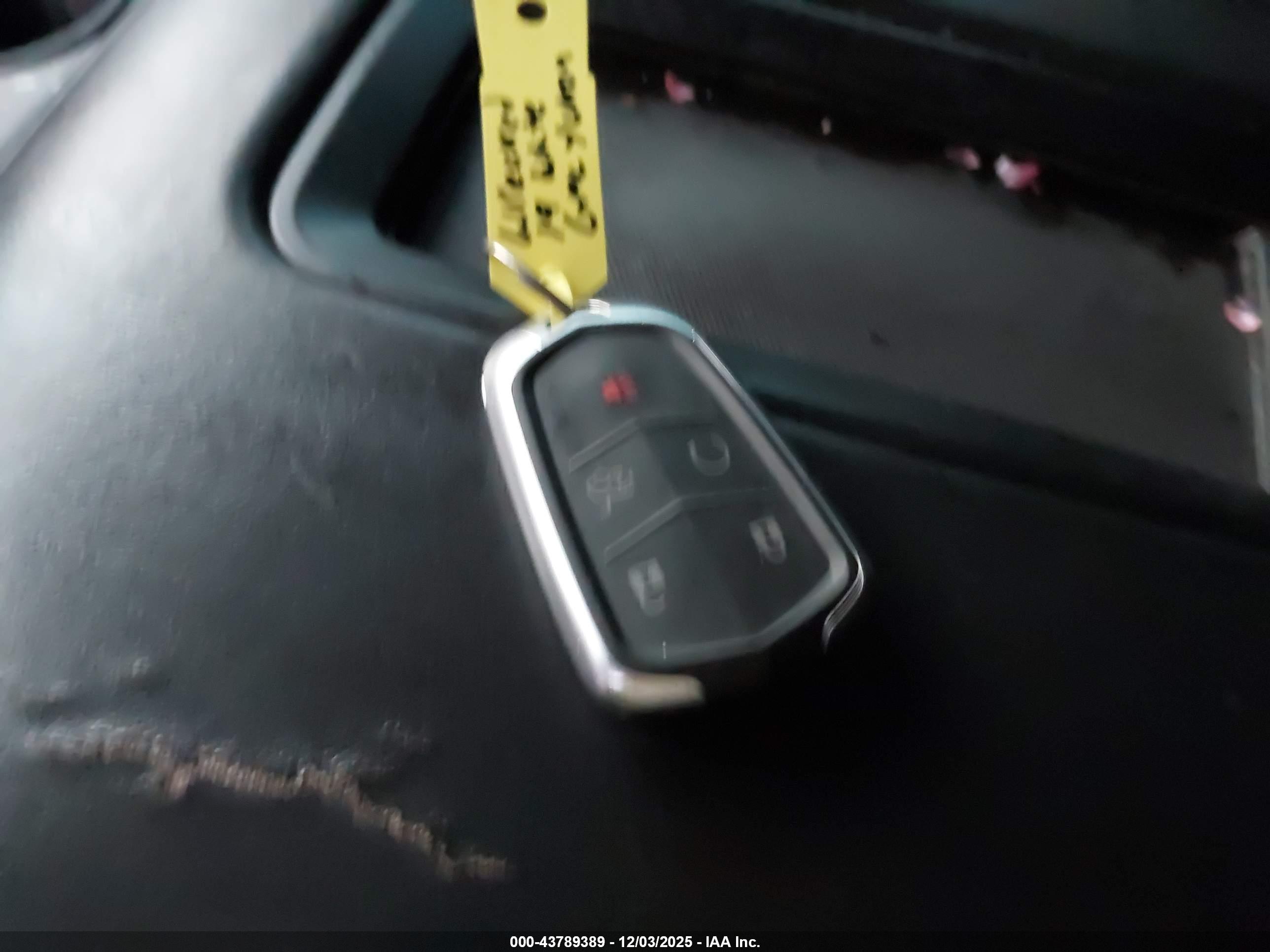 GMC YUKON image 11