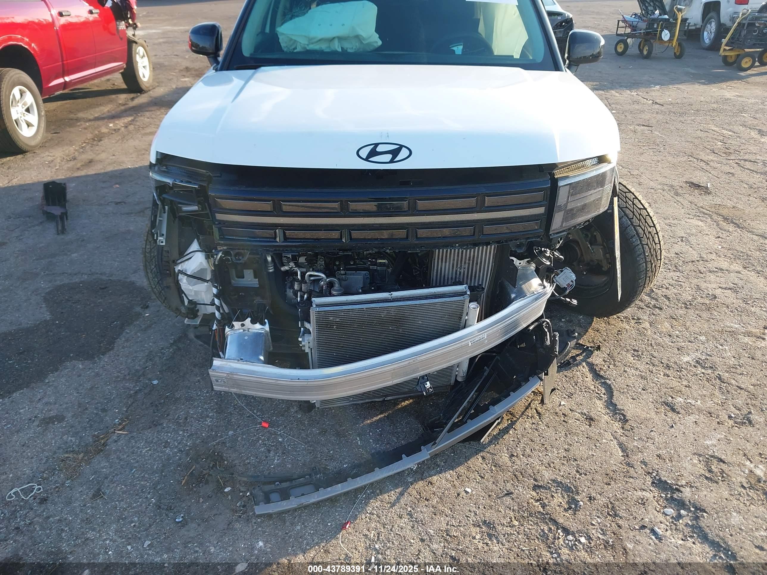 HYUNDAI SANTA image 6