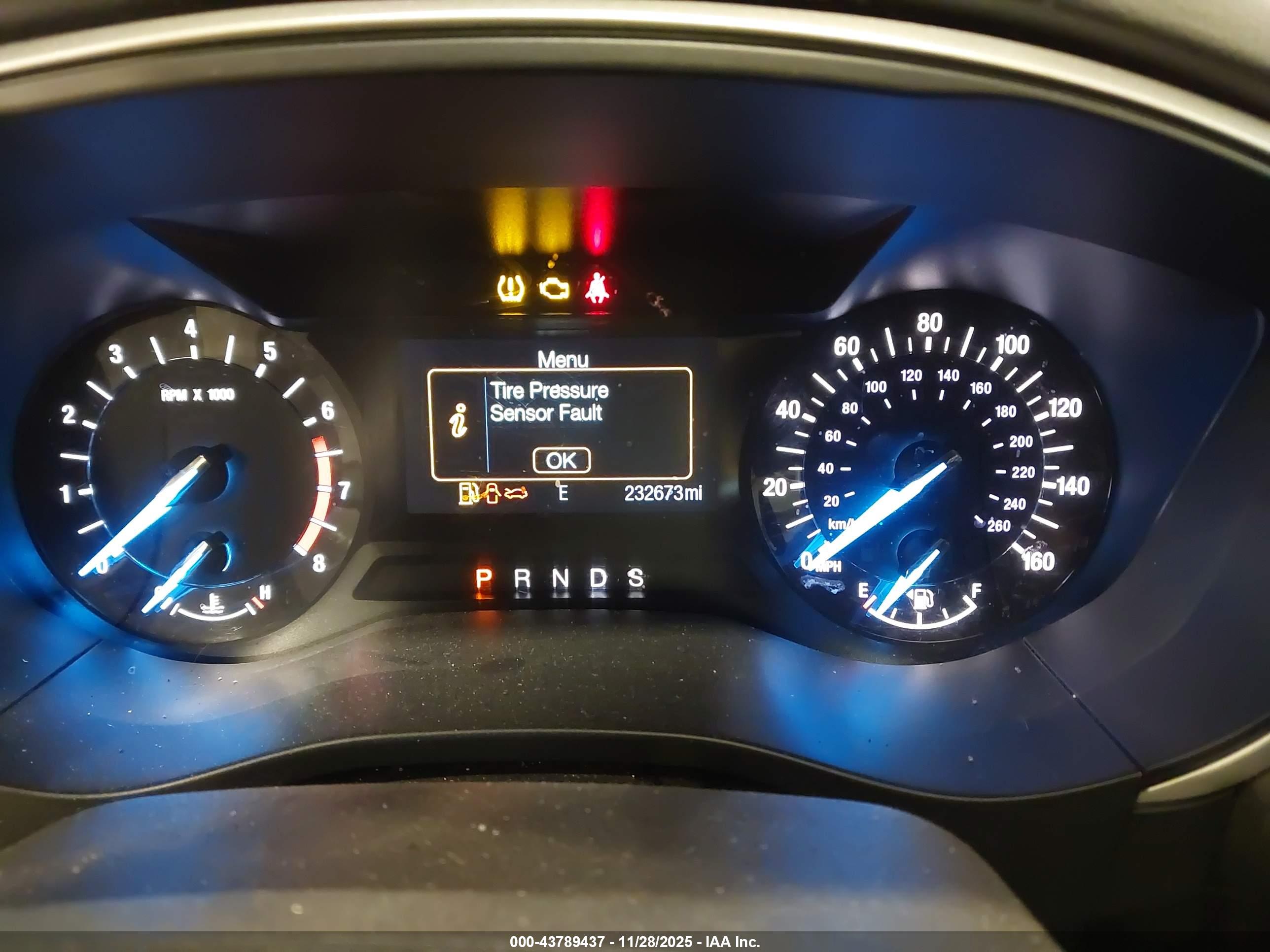 FORD FUSION image 7