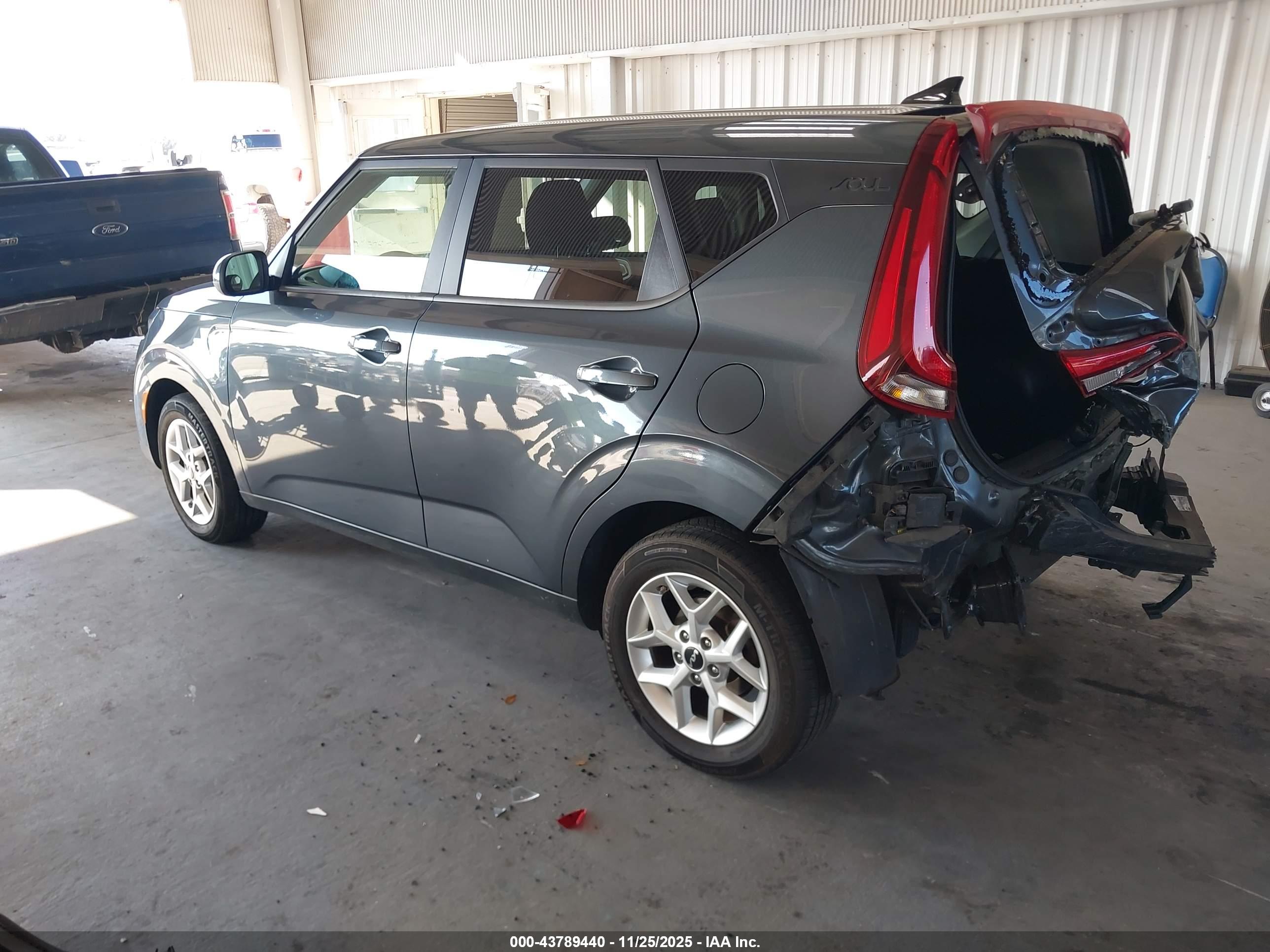 KIA SOUL image 3