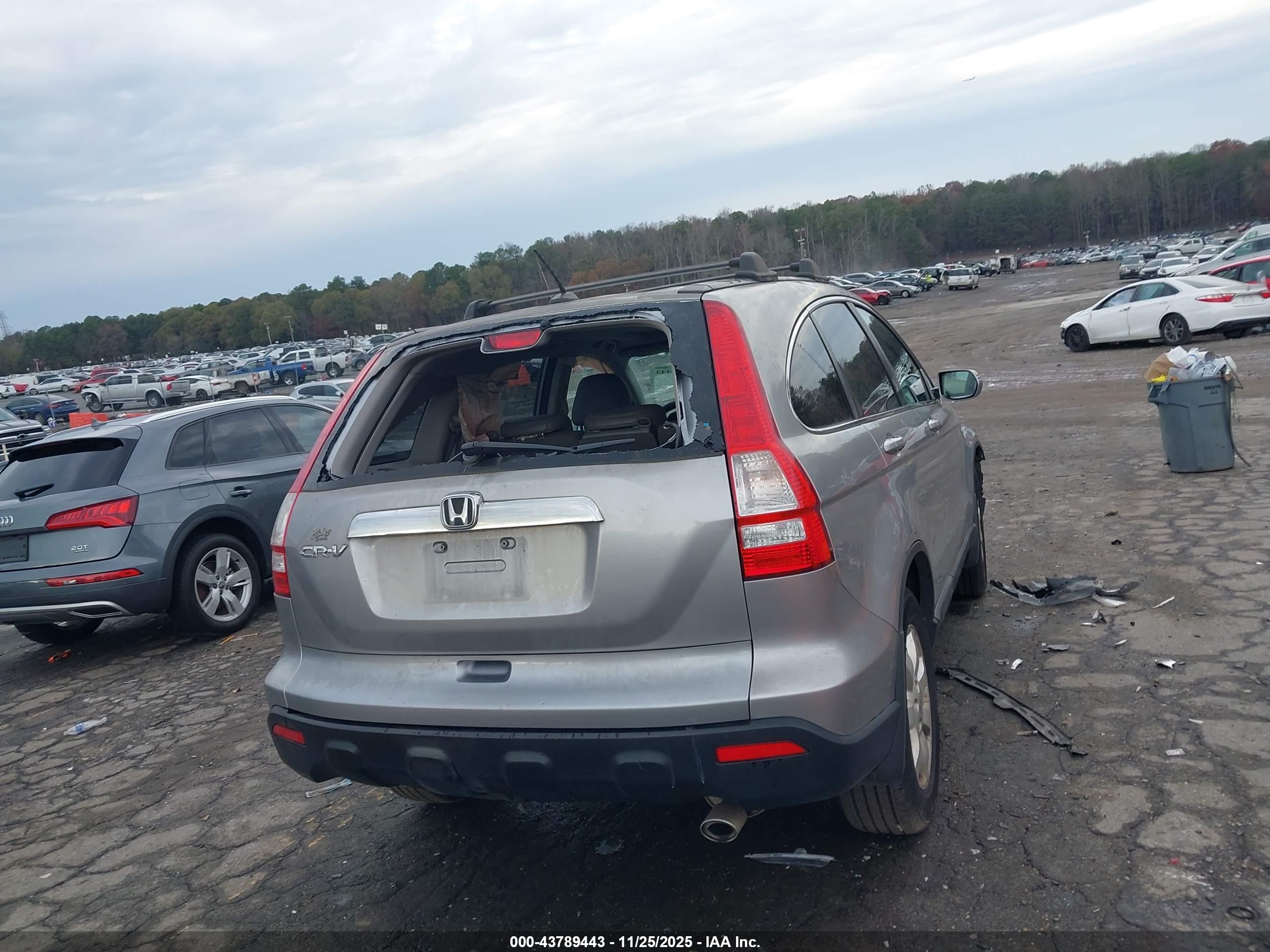 HONDA CR-V image 4