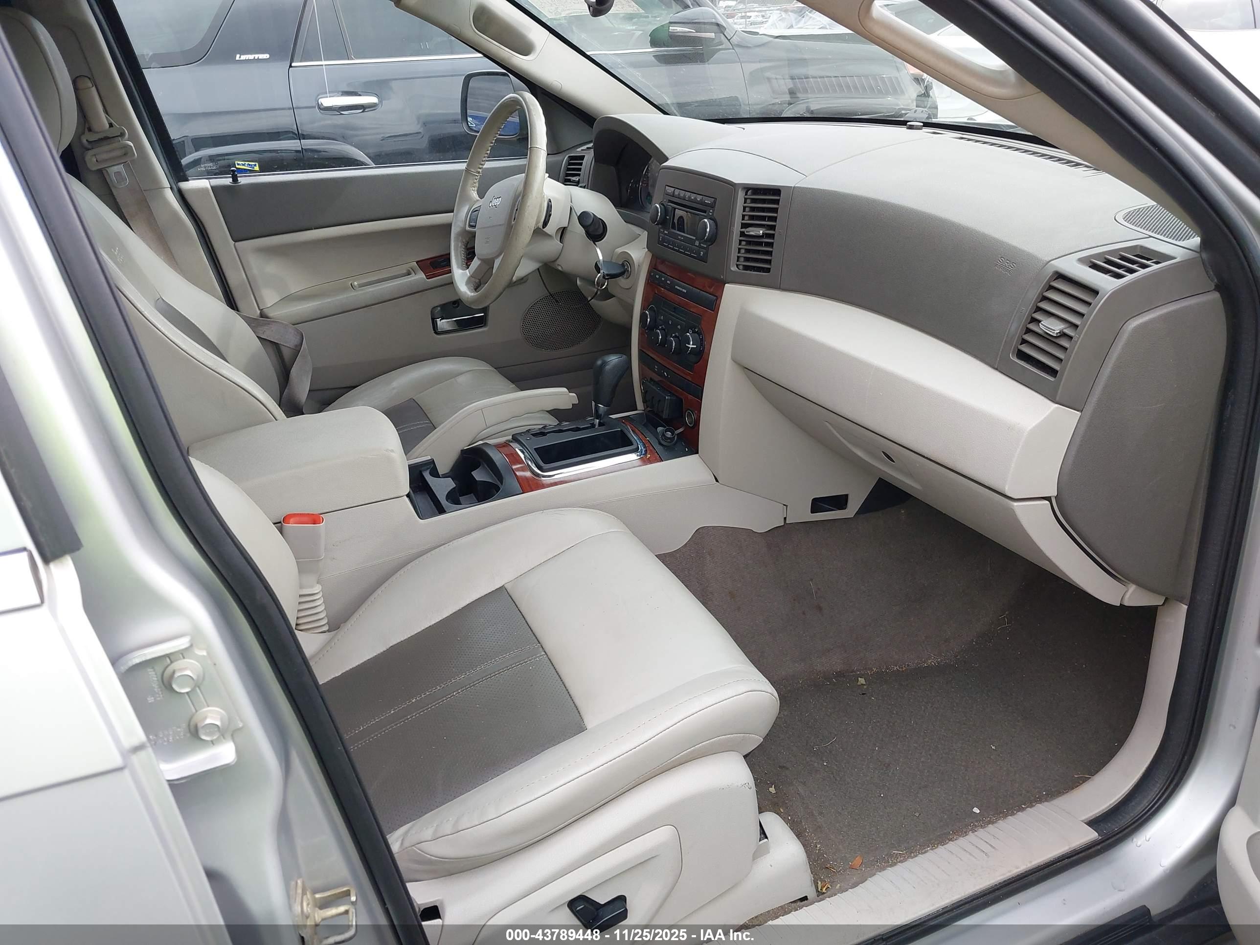 JEEP GRAND image 5