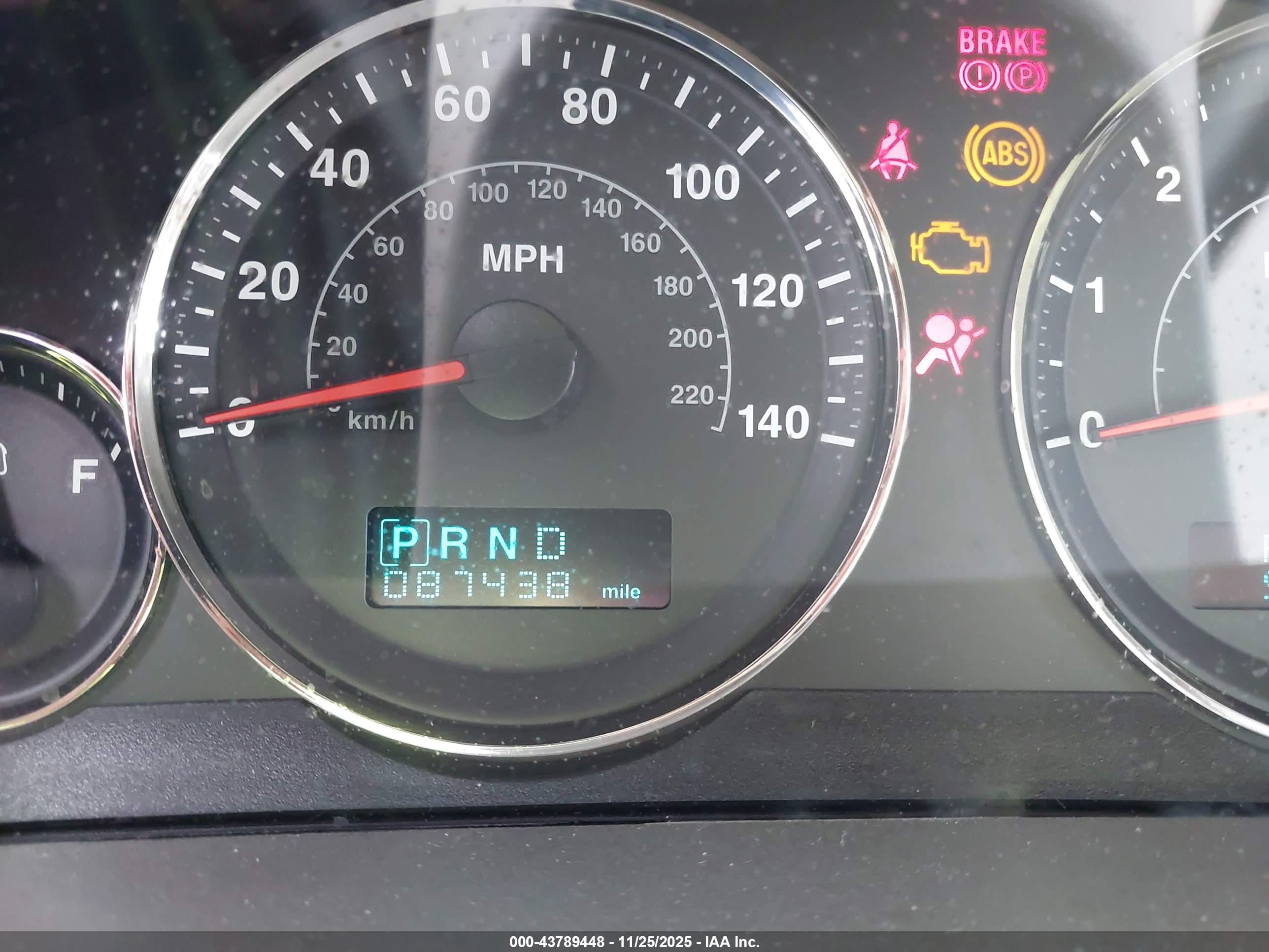JEEP GRAND image 7