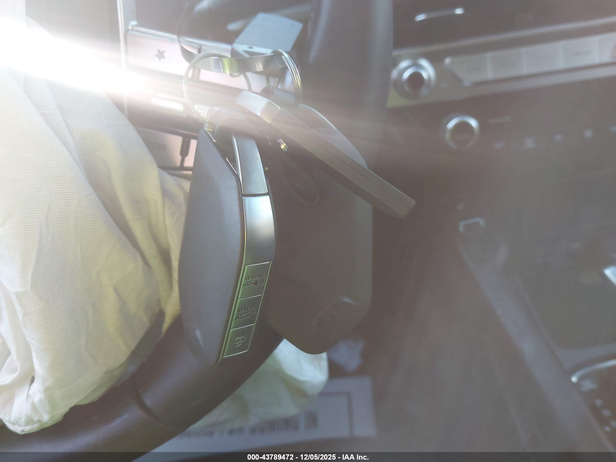 KIA TELLURIDE image 11