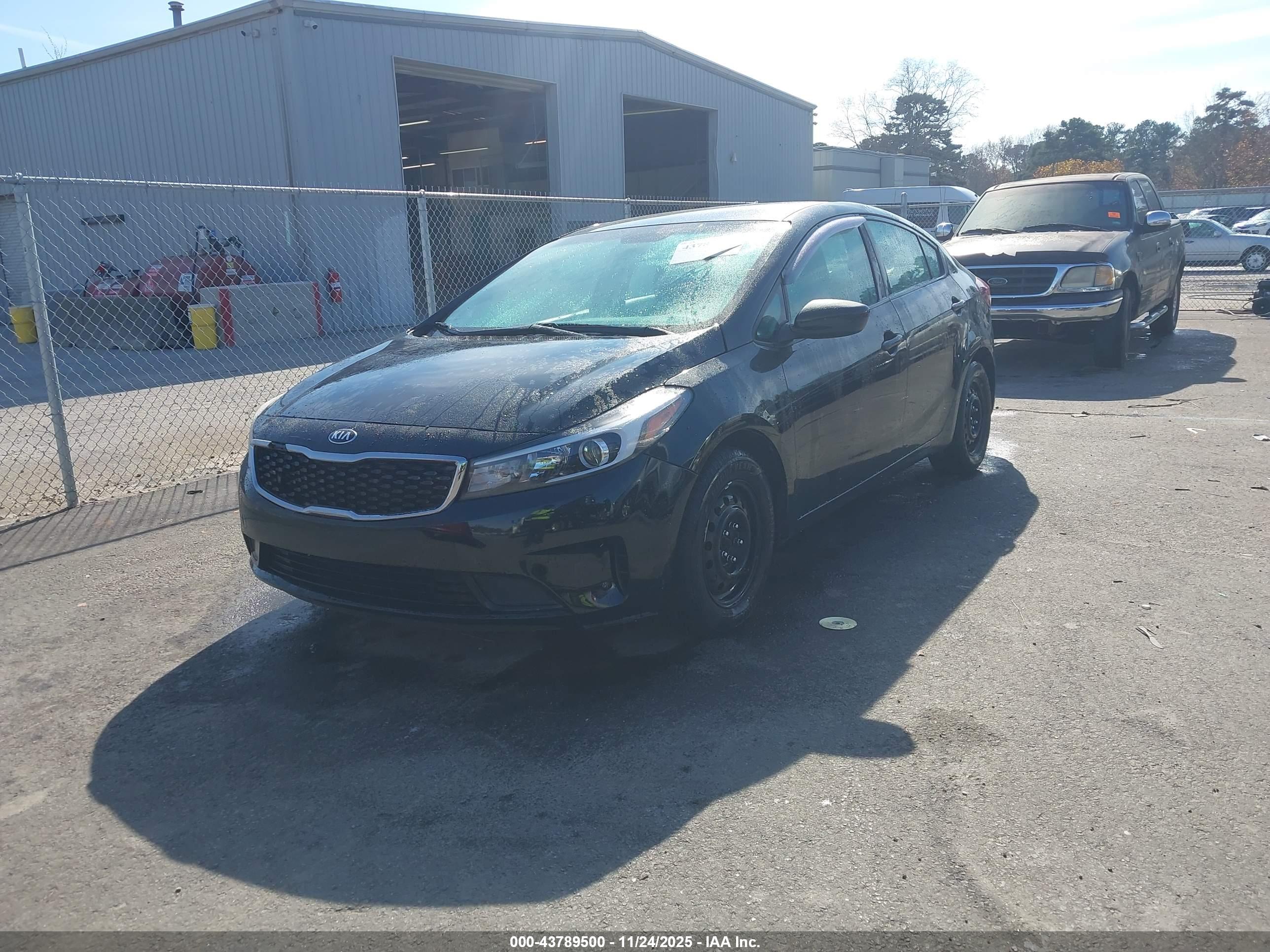 KIA FORTE image 2