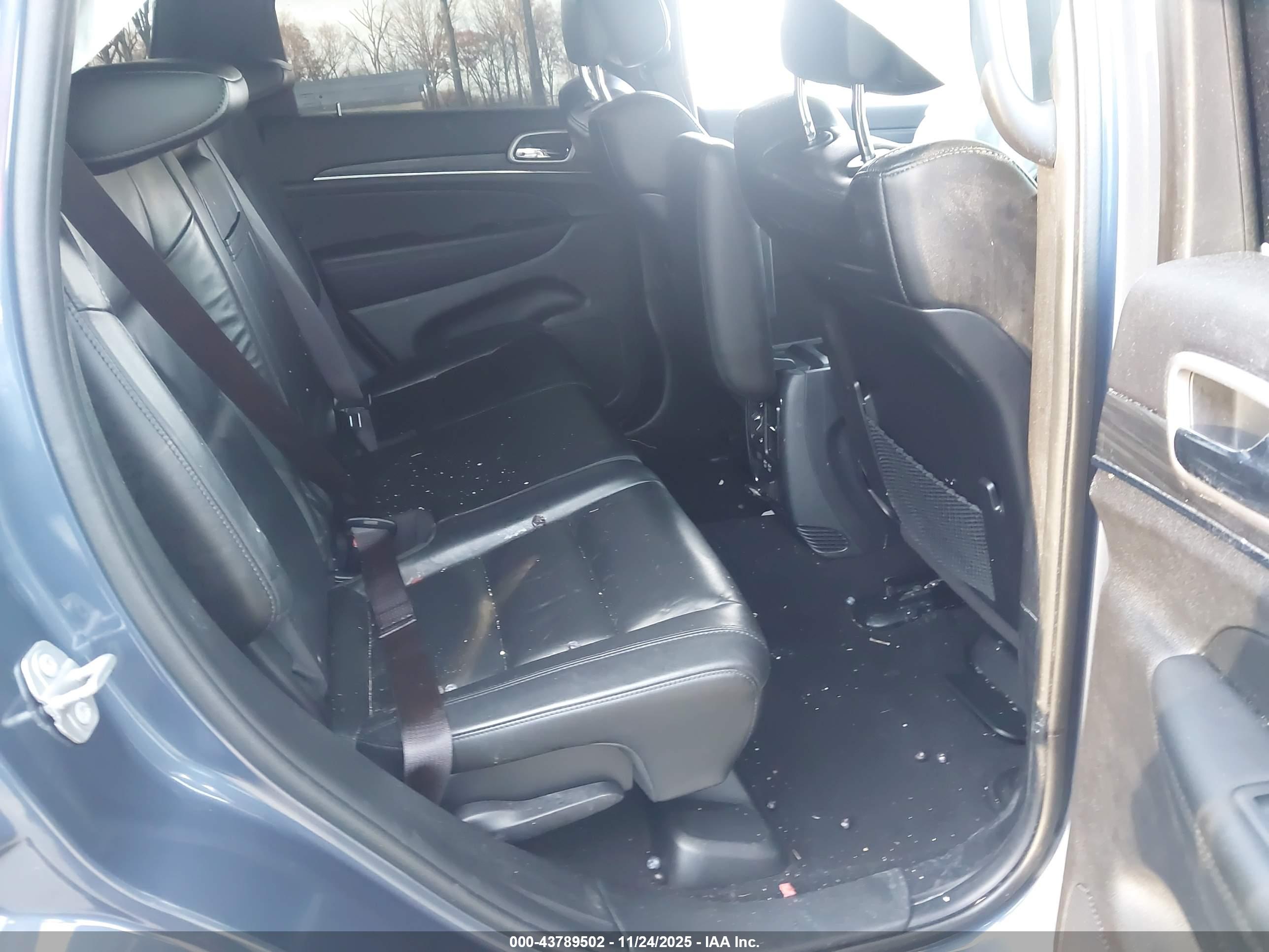 JEEP GRAND image 8