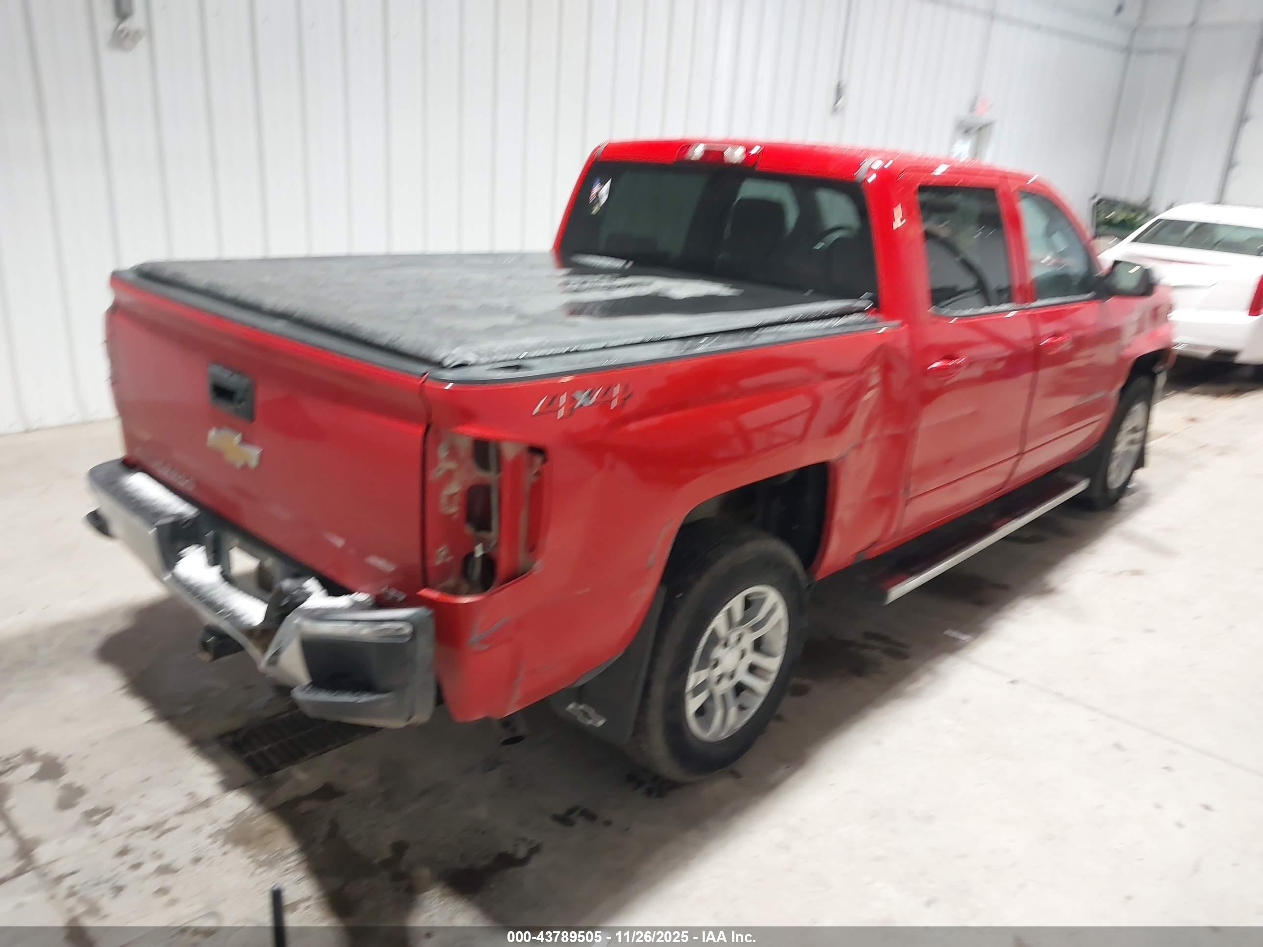 CHEVROLET SILVERADO image 4