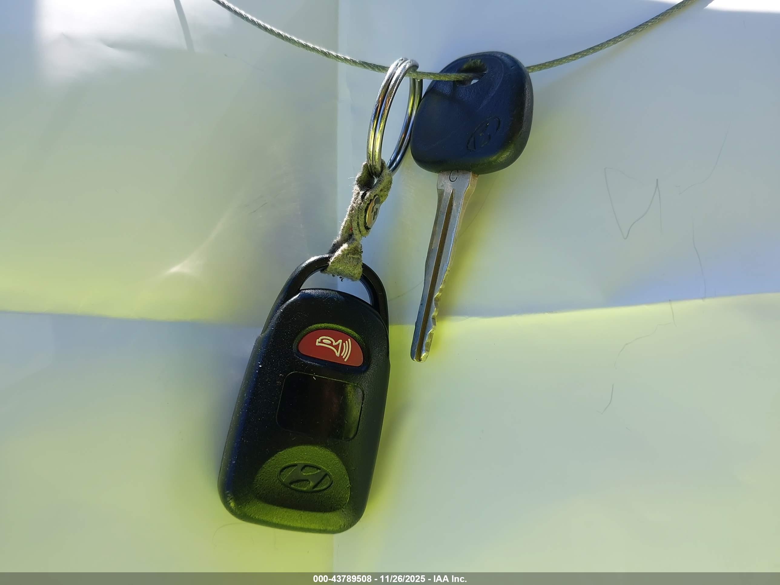 HYUNDAI ELANTRA image 11